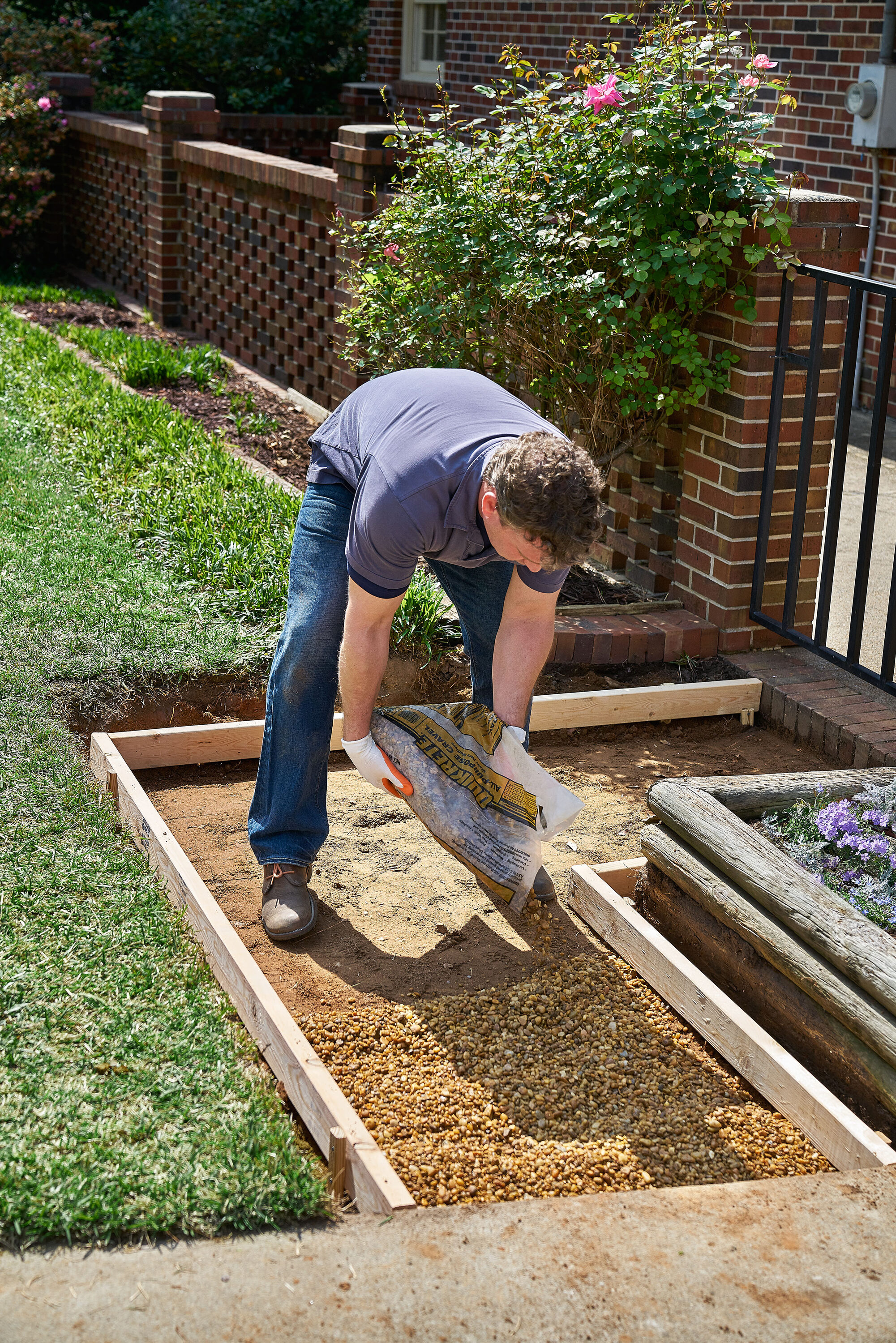 QUIKRETE 50-lb Bulk Gravel In The Gravel Department At Lowes.com