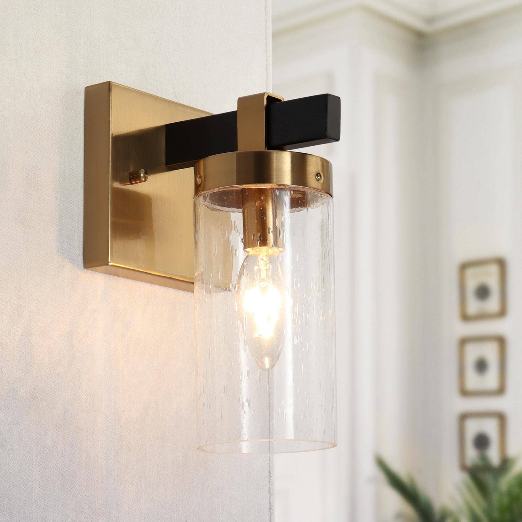 ZEVNI L3FBQVUVW4661SS7 Fairyl 4.7-in W 1 -Light Polished Gold Transitional Wall Sconce