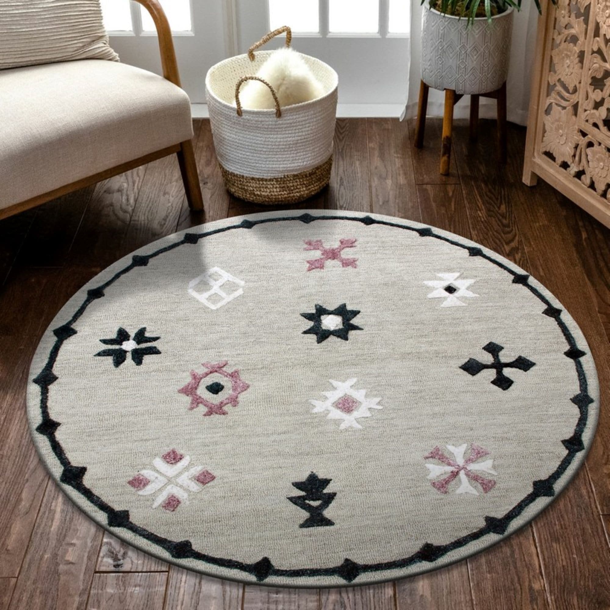 Handmade Geometric Bordered Gray Wool & Viscose 7' Round Rug