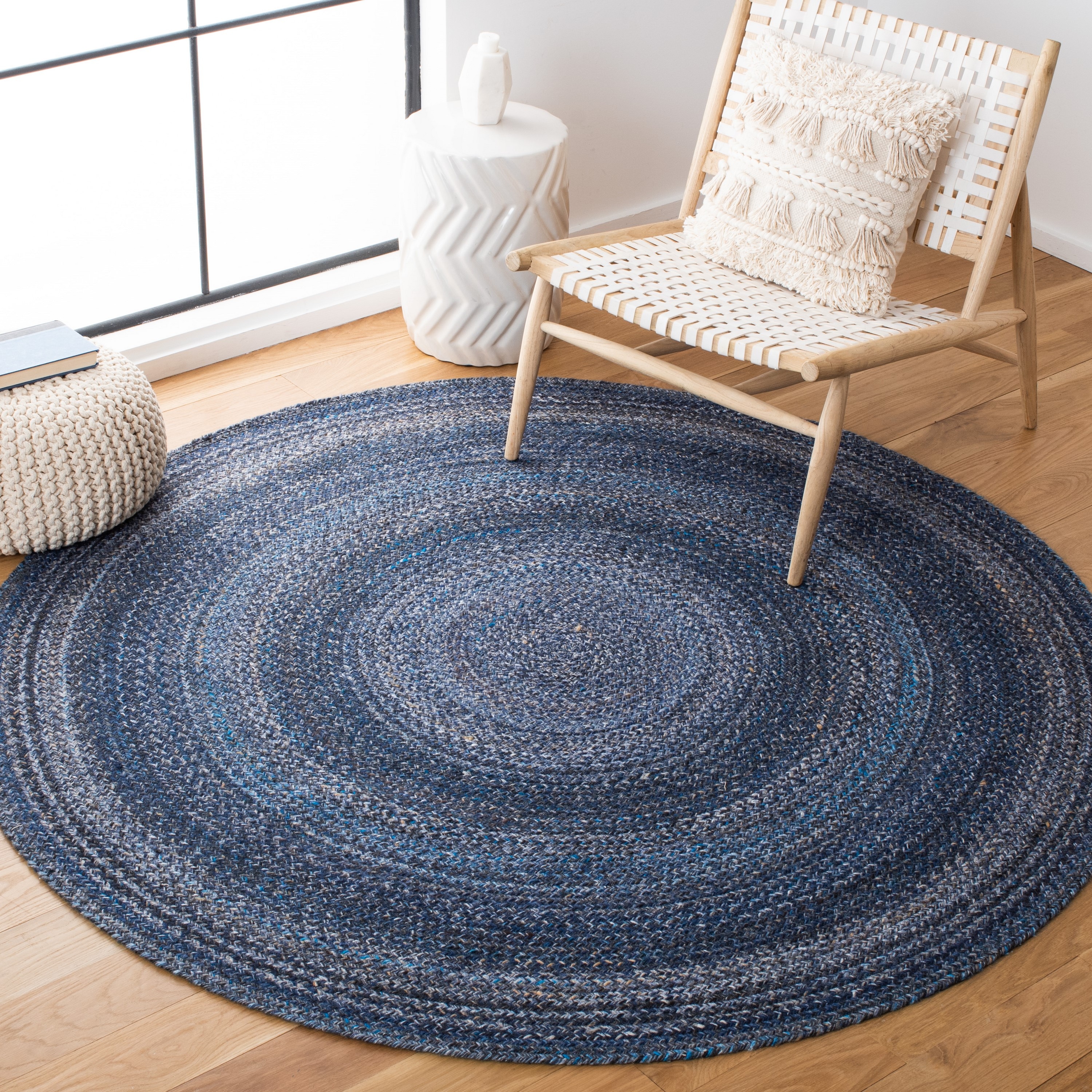 Safavieh BRD851N-6R Braided Mared 6 x 6 (ft) Polyester Navy Round Indoor Abstract Farmhouse/Cottage Area rug