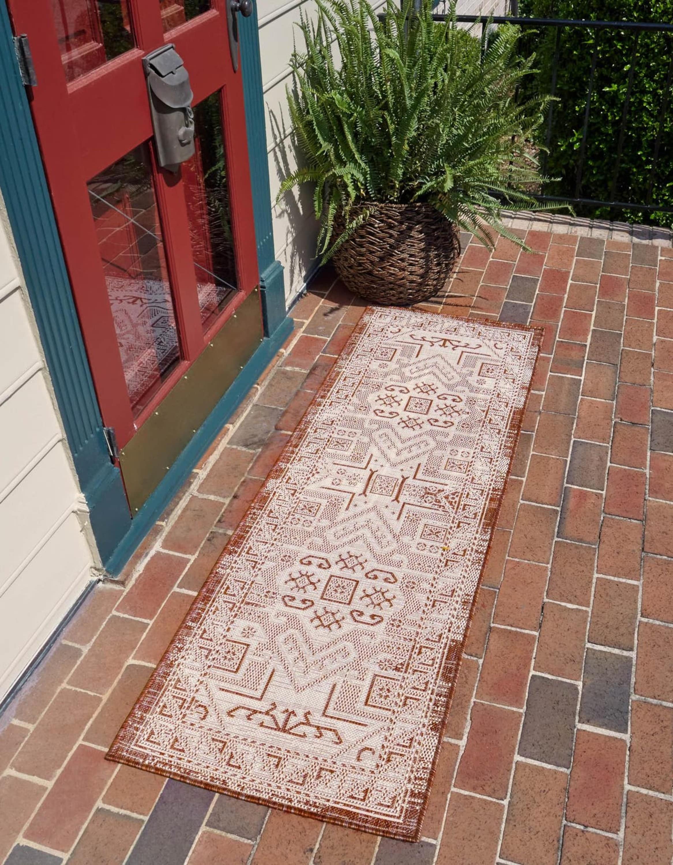 Unique Loom 3162445 Outdoor Aztec 2 x 8 (ft) Loomed Polypropylene Rust Red Rectangular Indoor/Outdoor Border Runner rug