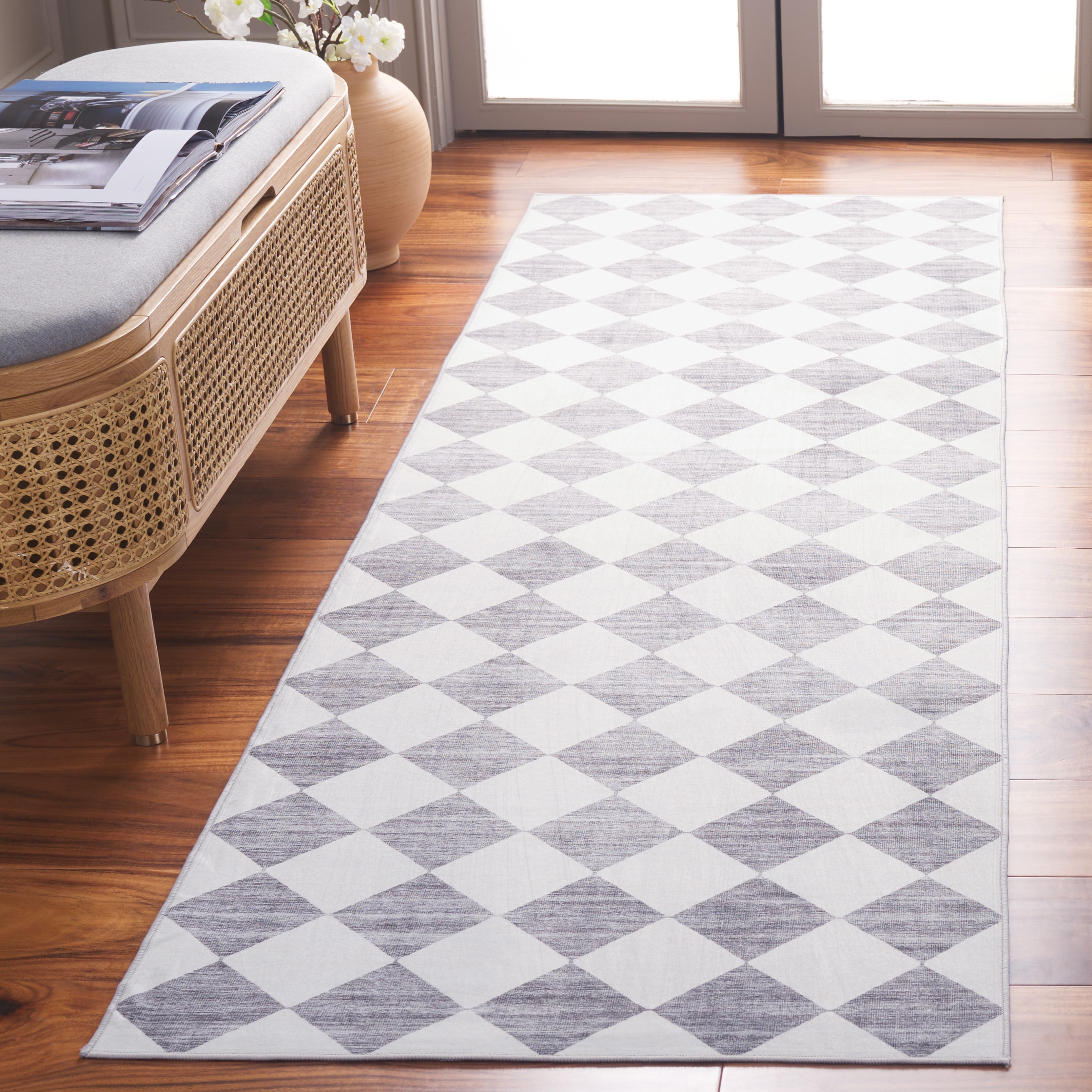 Santa Clara 938 Ivory/Grey 2ft-6in x 8ft Contemporary Rug