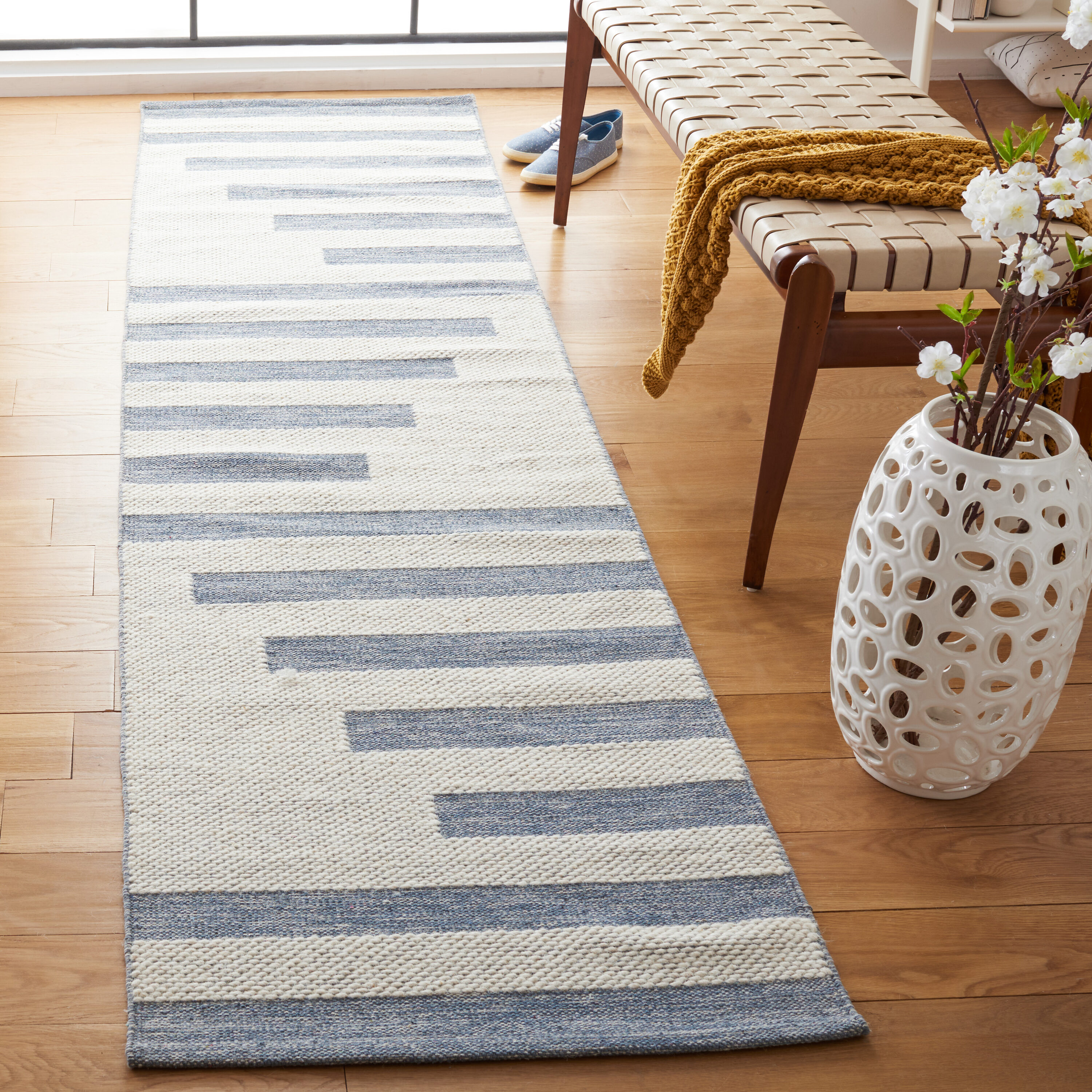  Striped Kilim 504 Ivory/Blue Contemporary 2ft-3in x 9ft Runner Rug