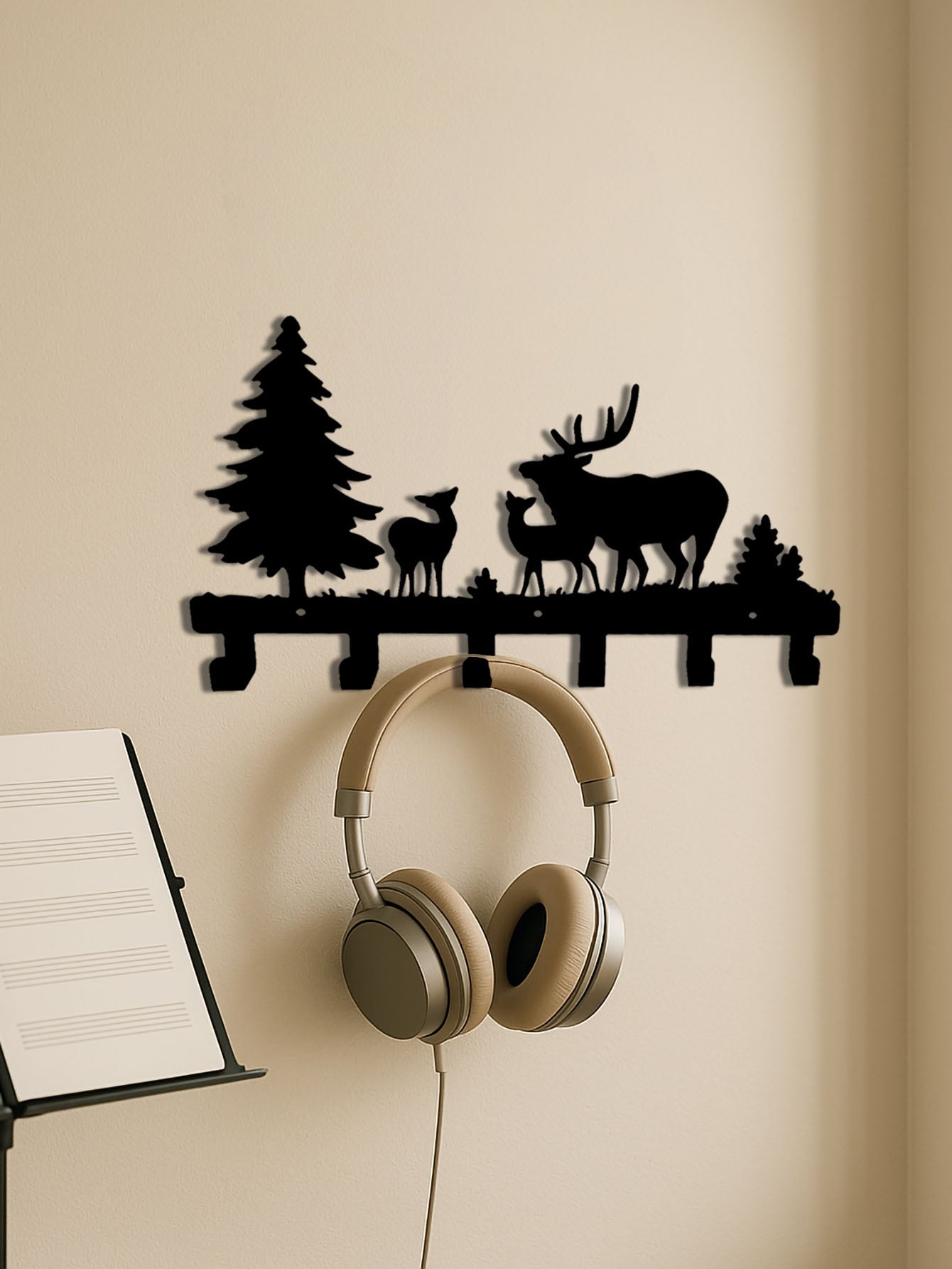VEELIKE - Branch Shaped Animal Wall Hooks Rustic Design Includes Puppy / Bear / Deer Hooks Suitab...