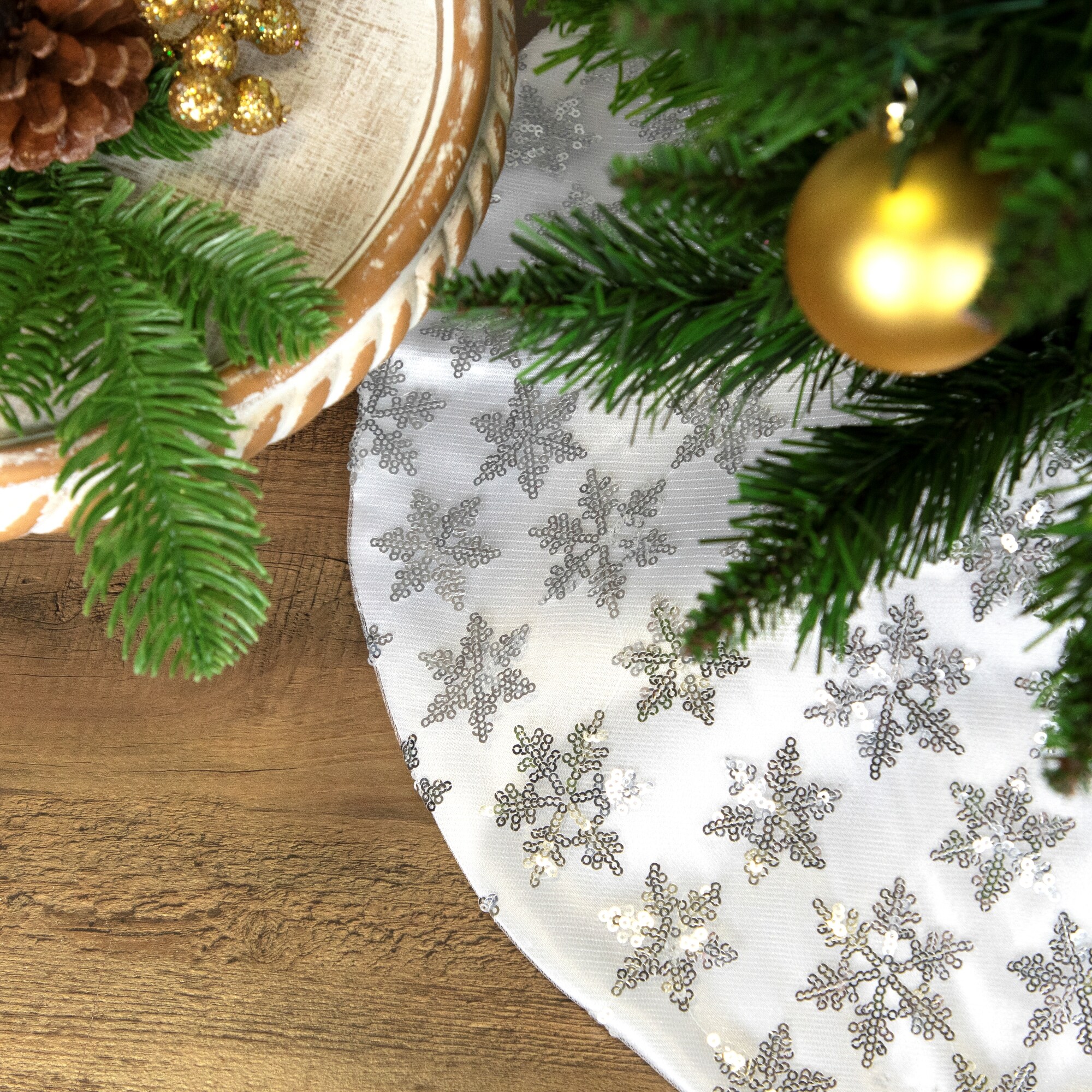 Northlight 32230542 Tree-Skirts - View #3