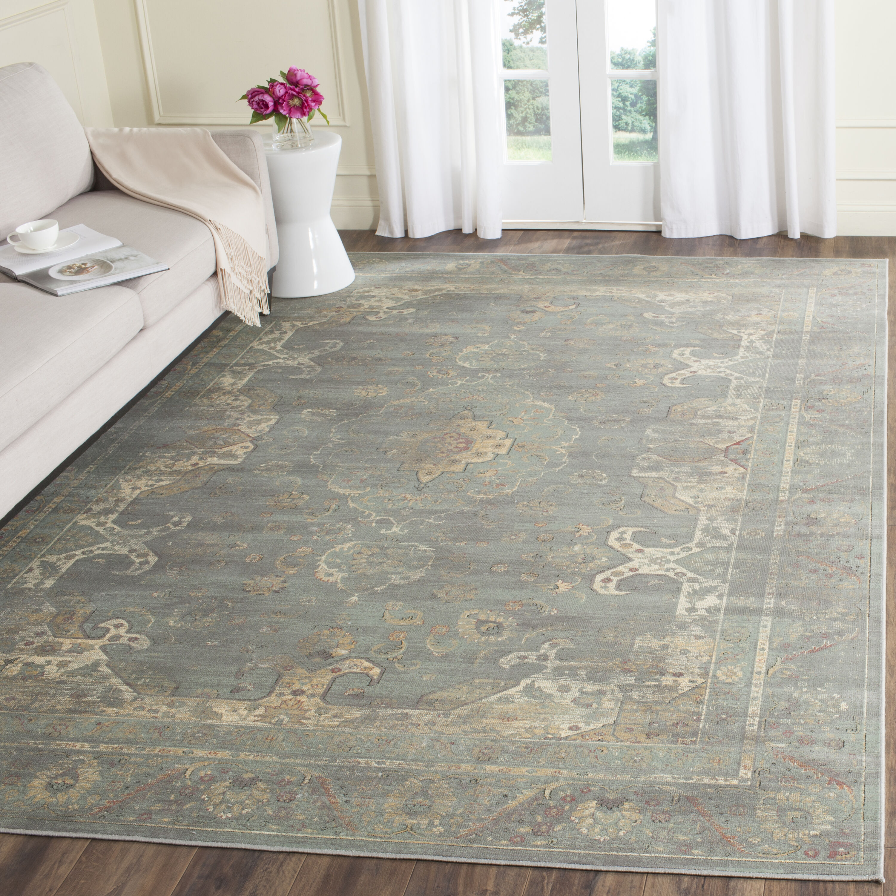 Safavieh Vintage Christina 4 x 6 Gray/Multi Indoor Distressed/Overdyed Vintage Area Rug