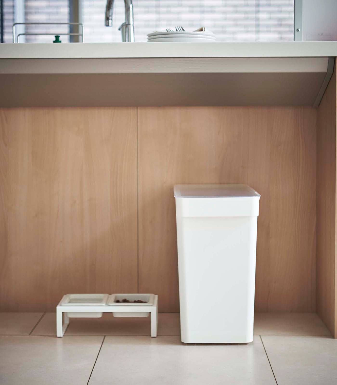 Yamazaki 5618 Pet-Food-Storage - View #17