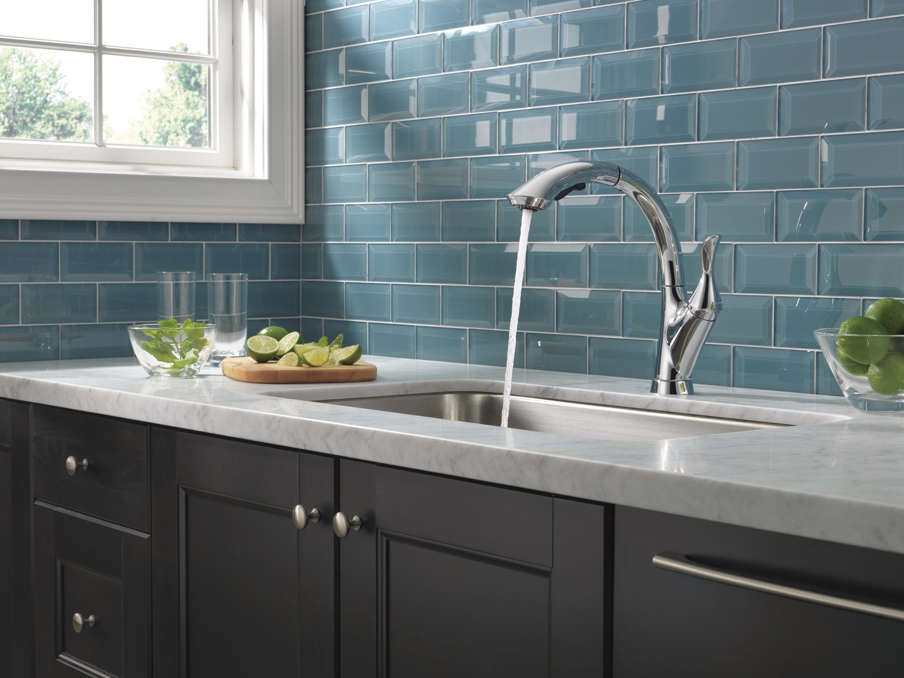 Linden Chrome Pull-Out Spray Single Handle Kitchen Faucet