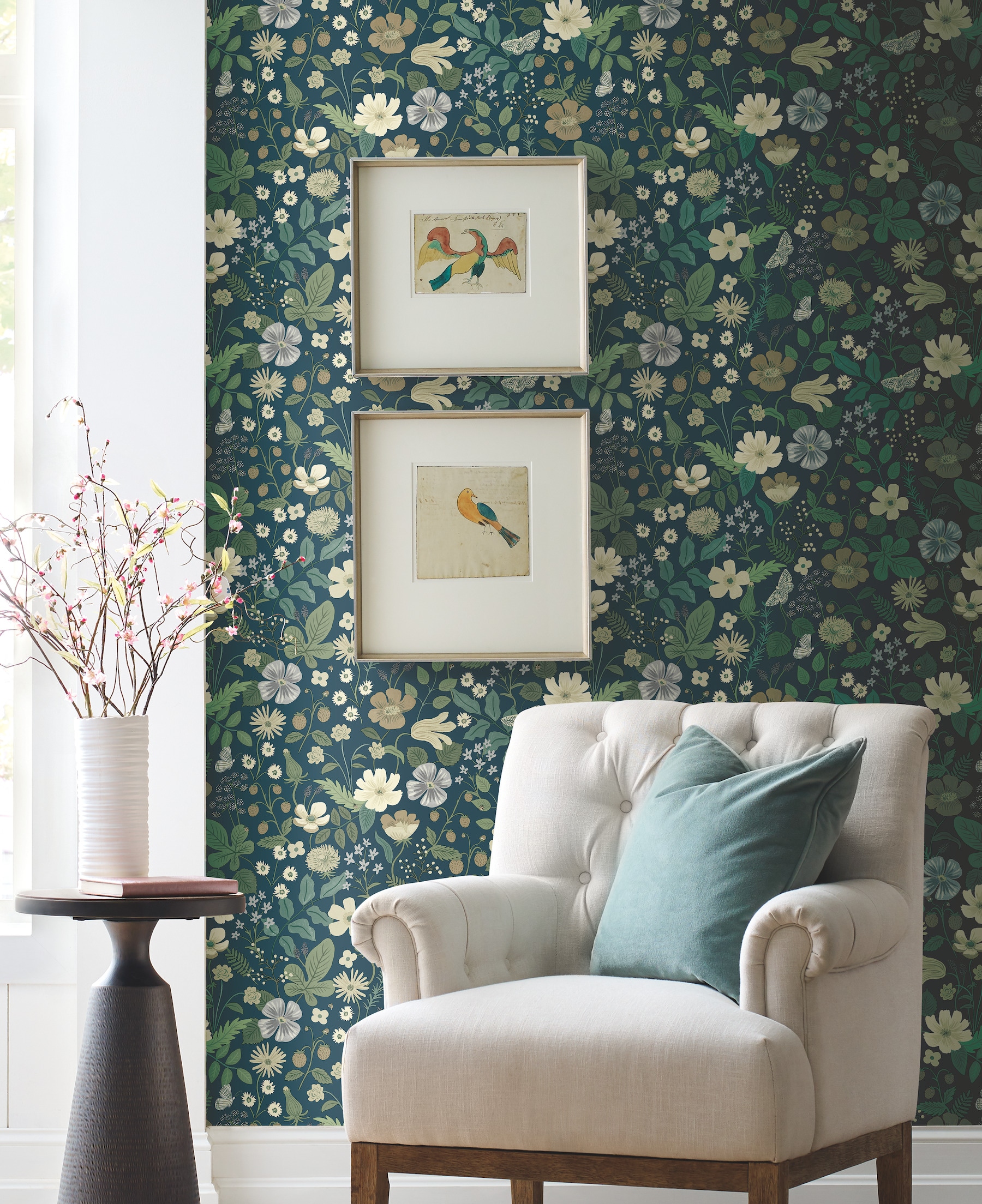 Rifle Paper RP7359 60.8-sq ft Blue Paper Floral Unpasted Wallpaper