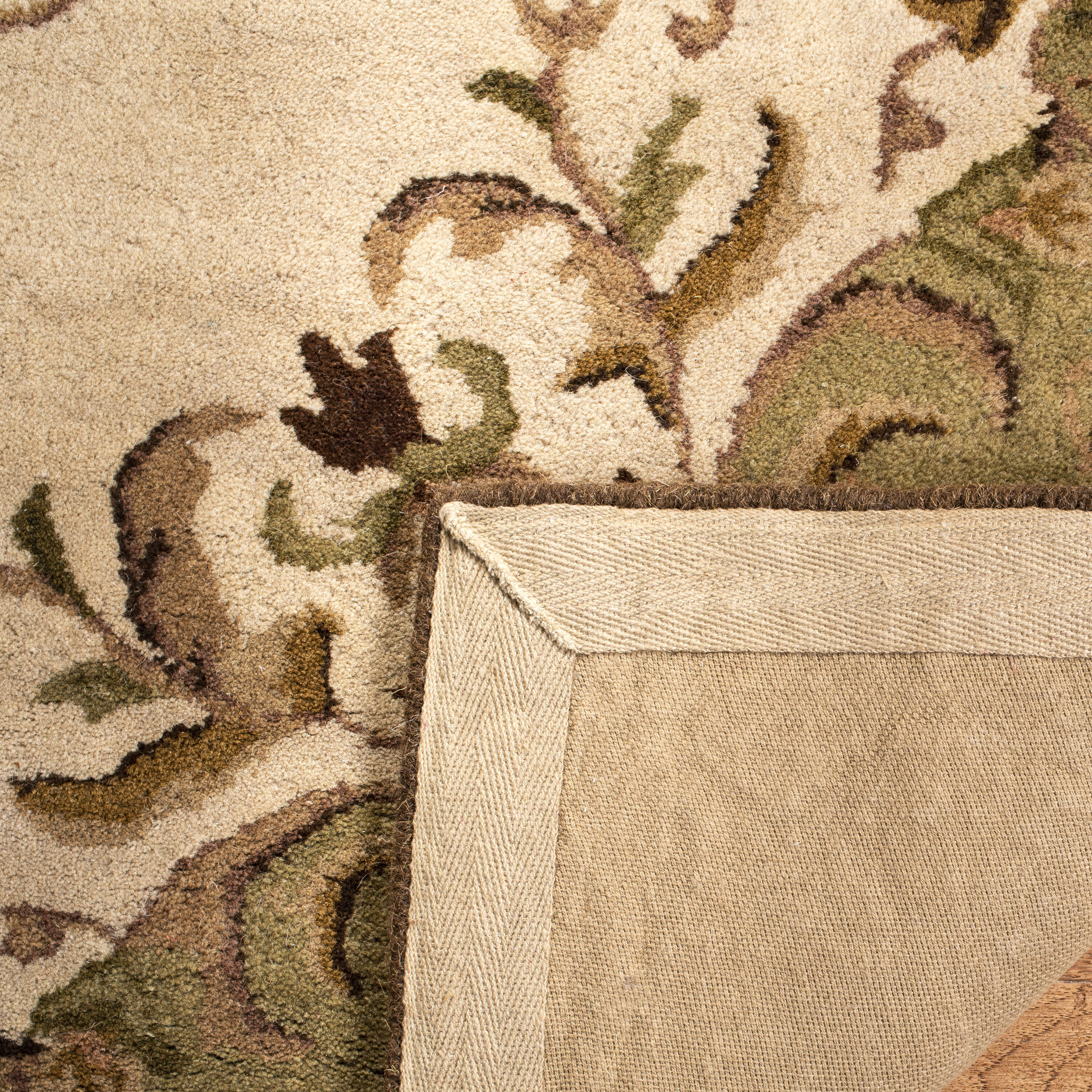 Safavieh HG640A-5 rugs - View #2