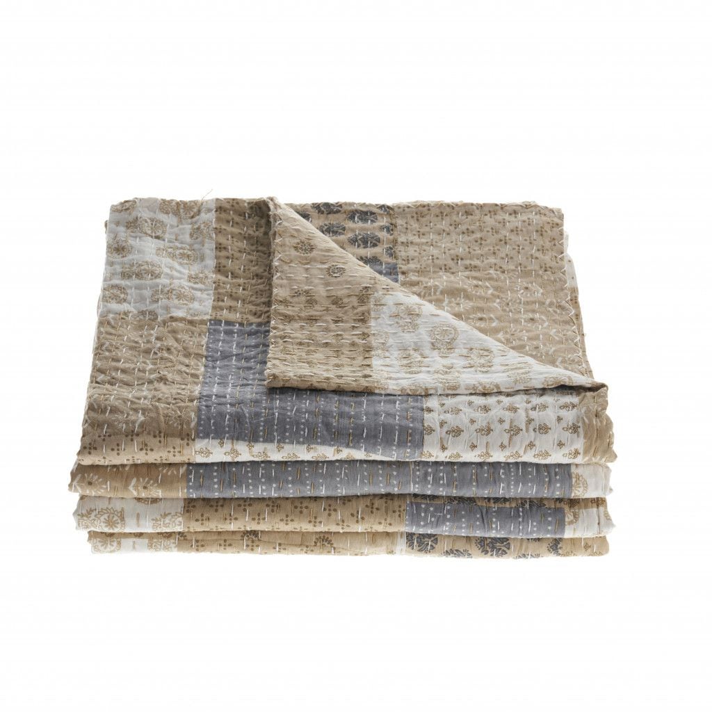 Slickblue Cream 86-in x 91-in Knitted Cotton Geometric Throw Blanket with Lightweight Fabric for Bedroom