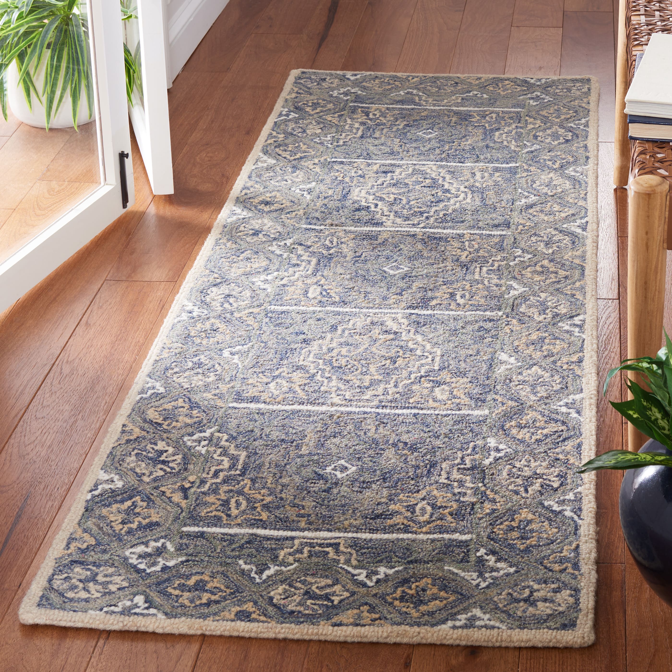  Aspen 275 Blue/Beige Traditional 2ft-3in x 9ft Runner Rug