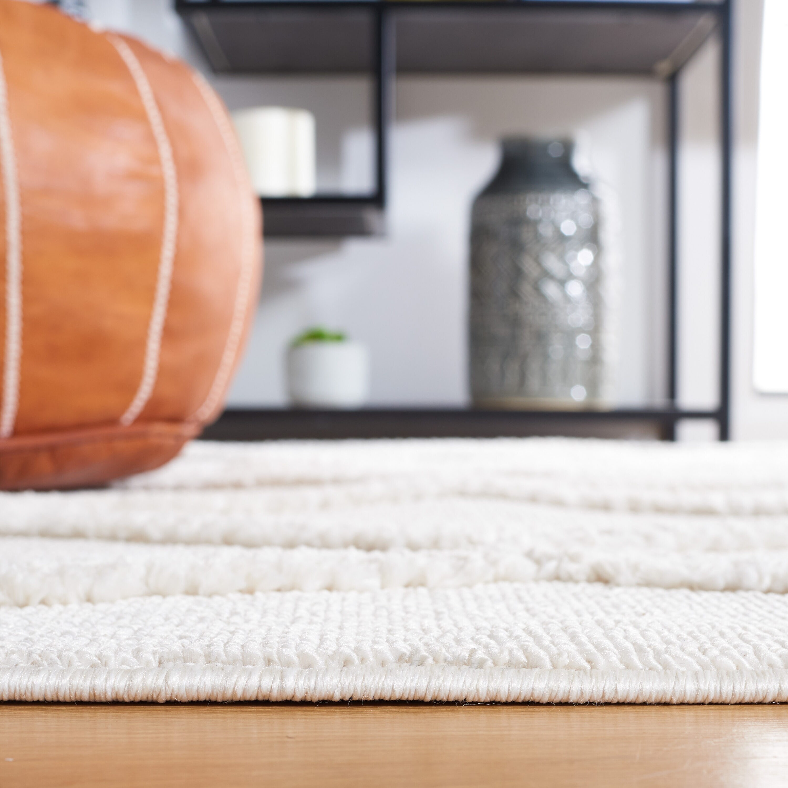 Safavieh MRK554A-28 rugs - View #6