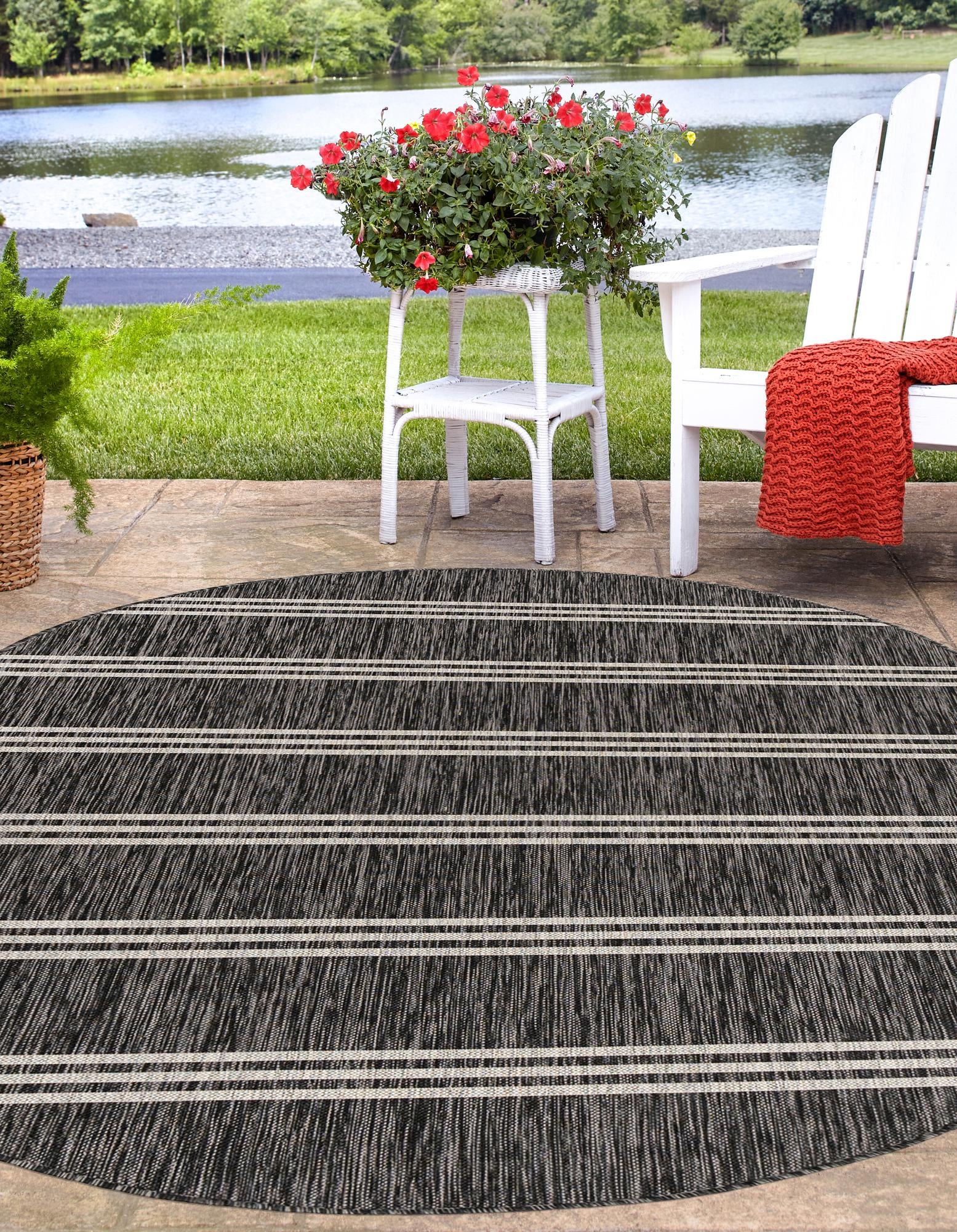 Unique Loom 3152674 Jill Zarin Outdoor 5 x 8 (ft) Loomed Polypropylene Charcoal Oval Indoor/Outdoor Stripe Area rug