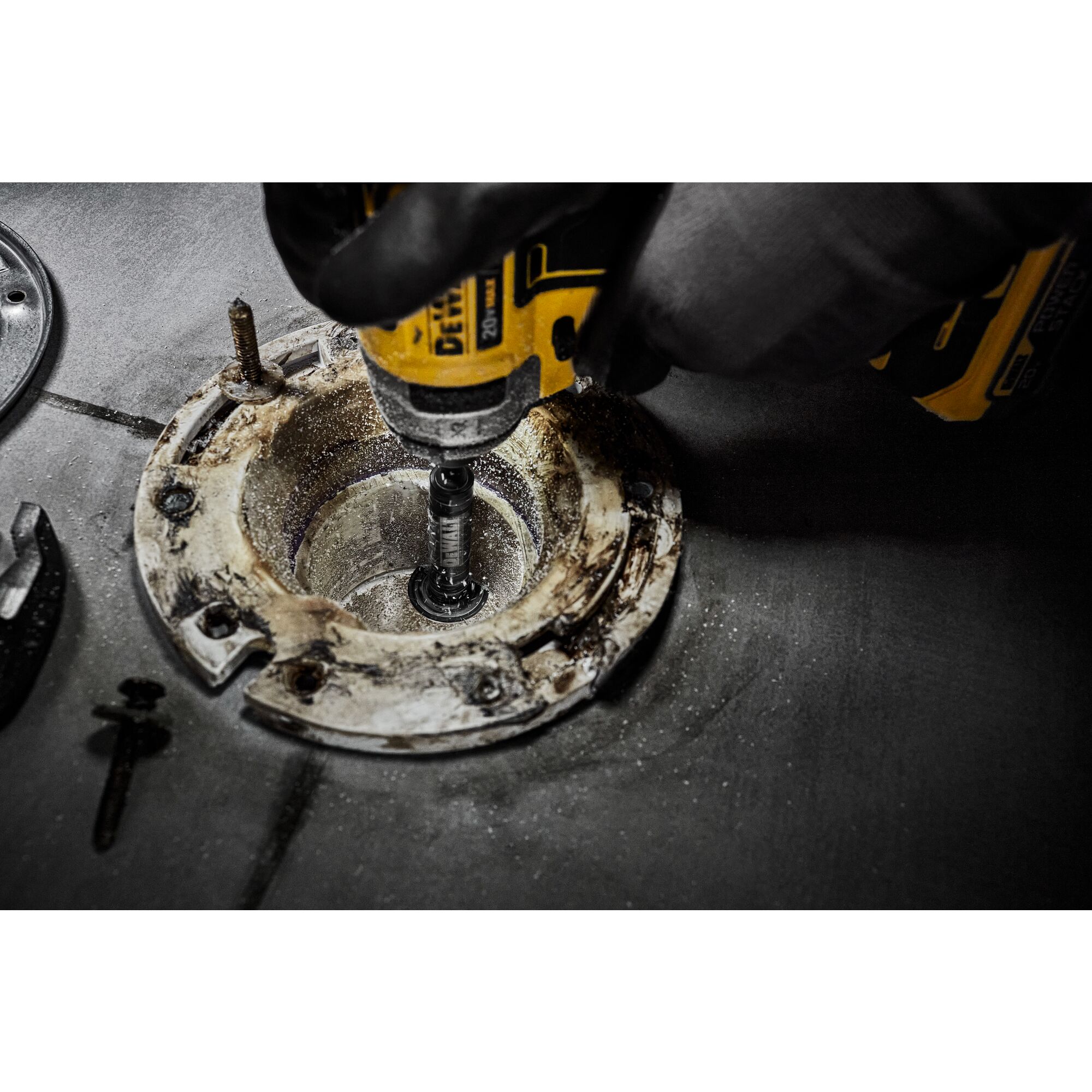 DEWALT DWAIPCIR Plumbing-Cutting-Tools - View #15