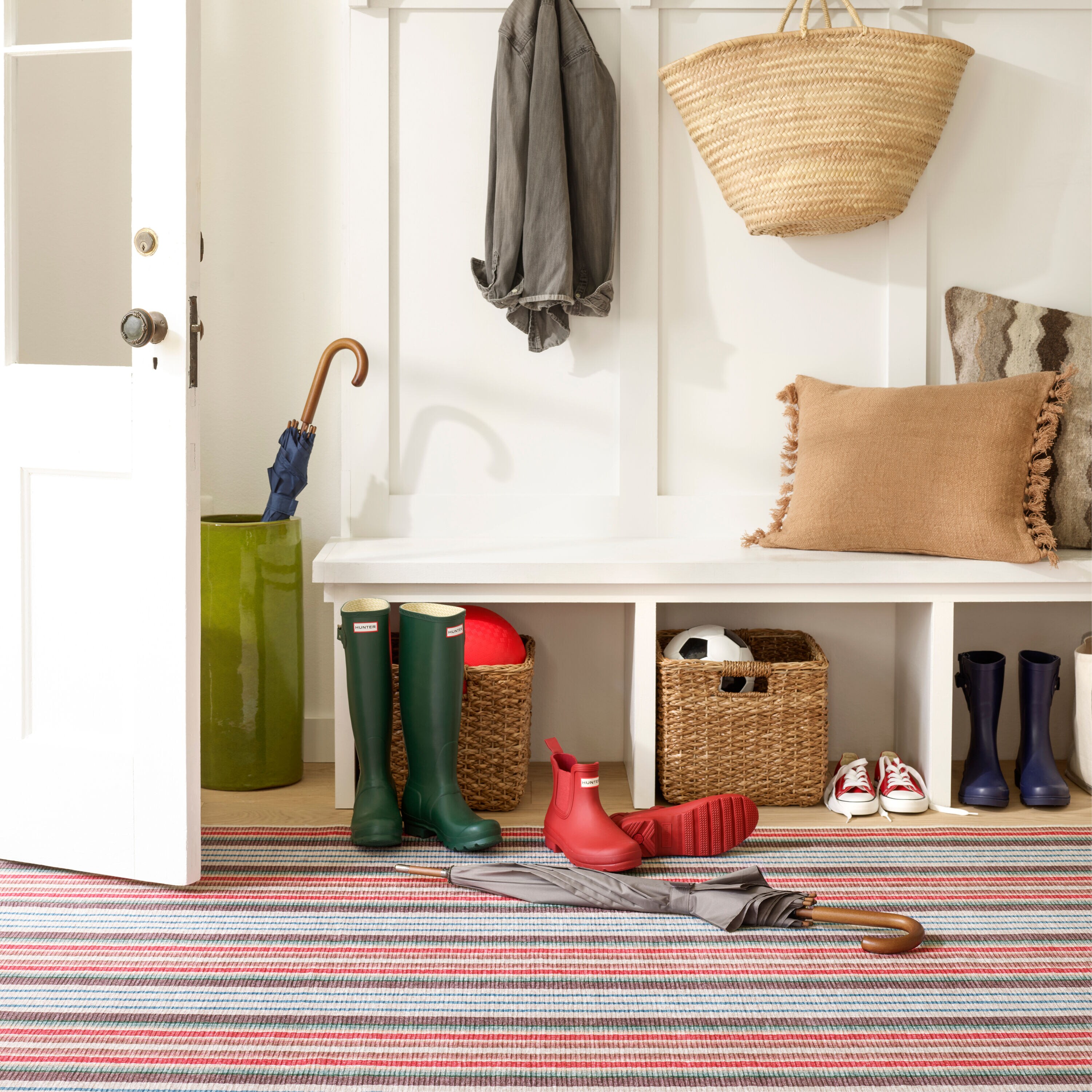 Red and Multicolor Stripe Synthetic Runner Rug 2'6"x8'0"