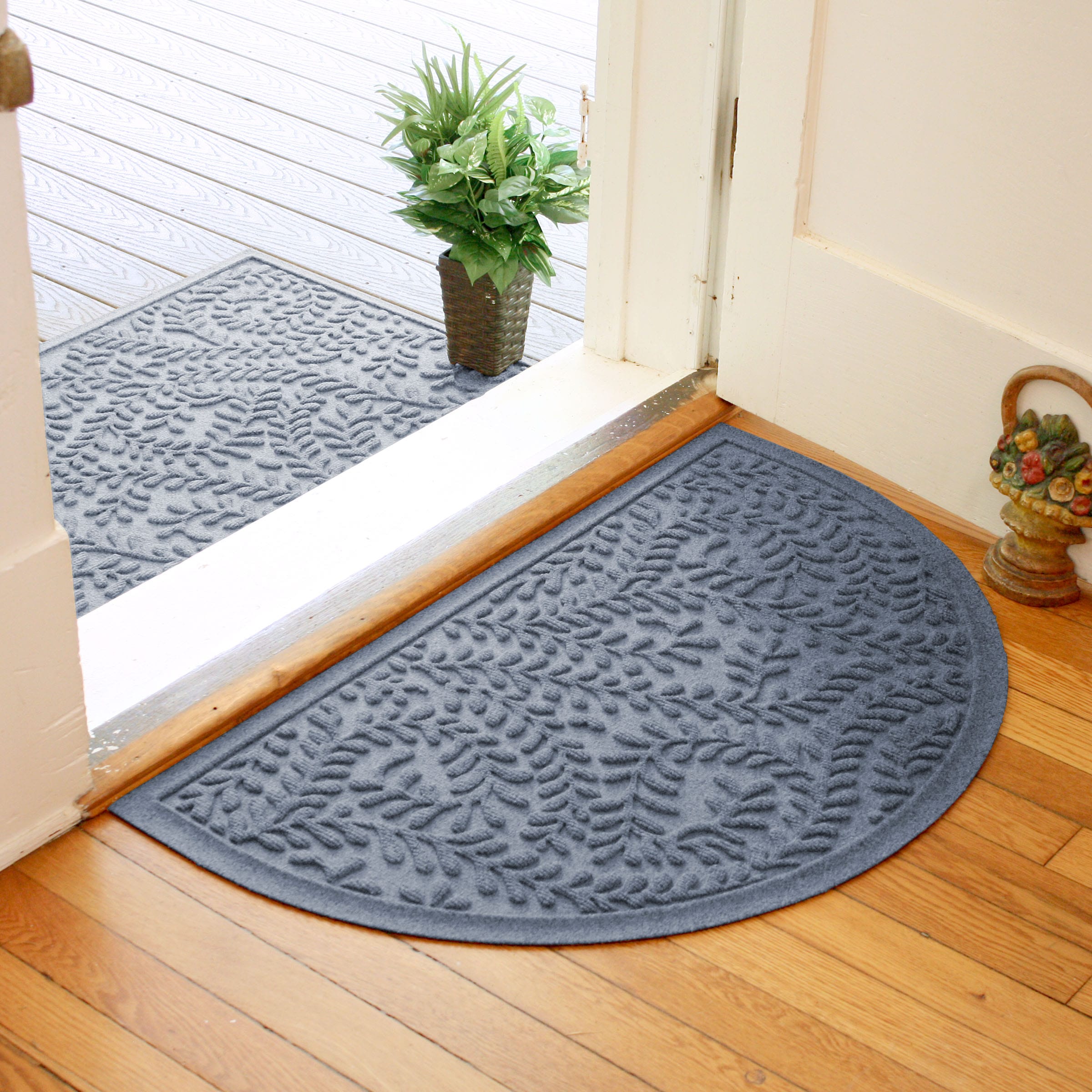 WaterHog 20563582439 2-ft x 3-ft Bluestone Polyester Half-round Indoor or outdoor Decorative Door mat