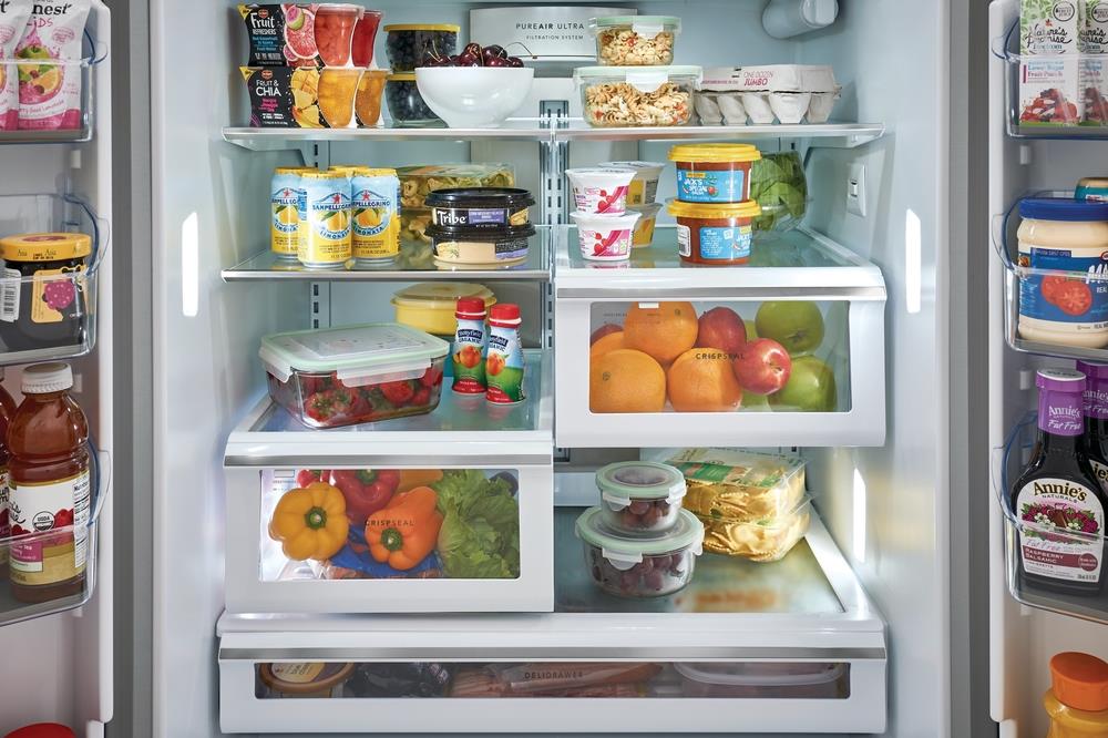 Frigidaire Gallery 27.6-cu ft French Door Refrigerator with Ice Maker ...