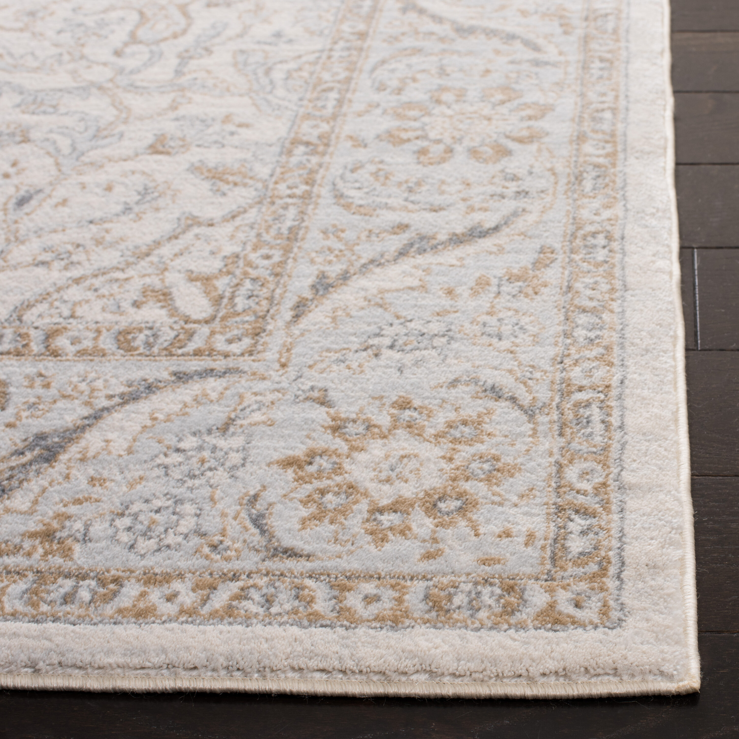 Safavieh Isabella 7 x 9 (ft) Loomed Polypropylene Cream/Beige ...