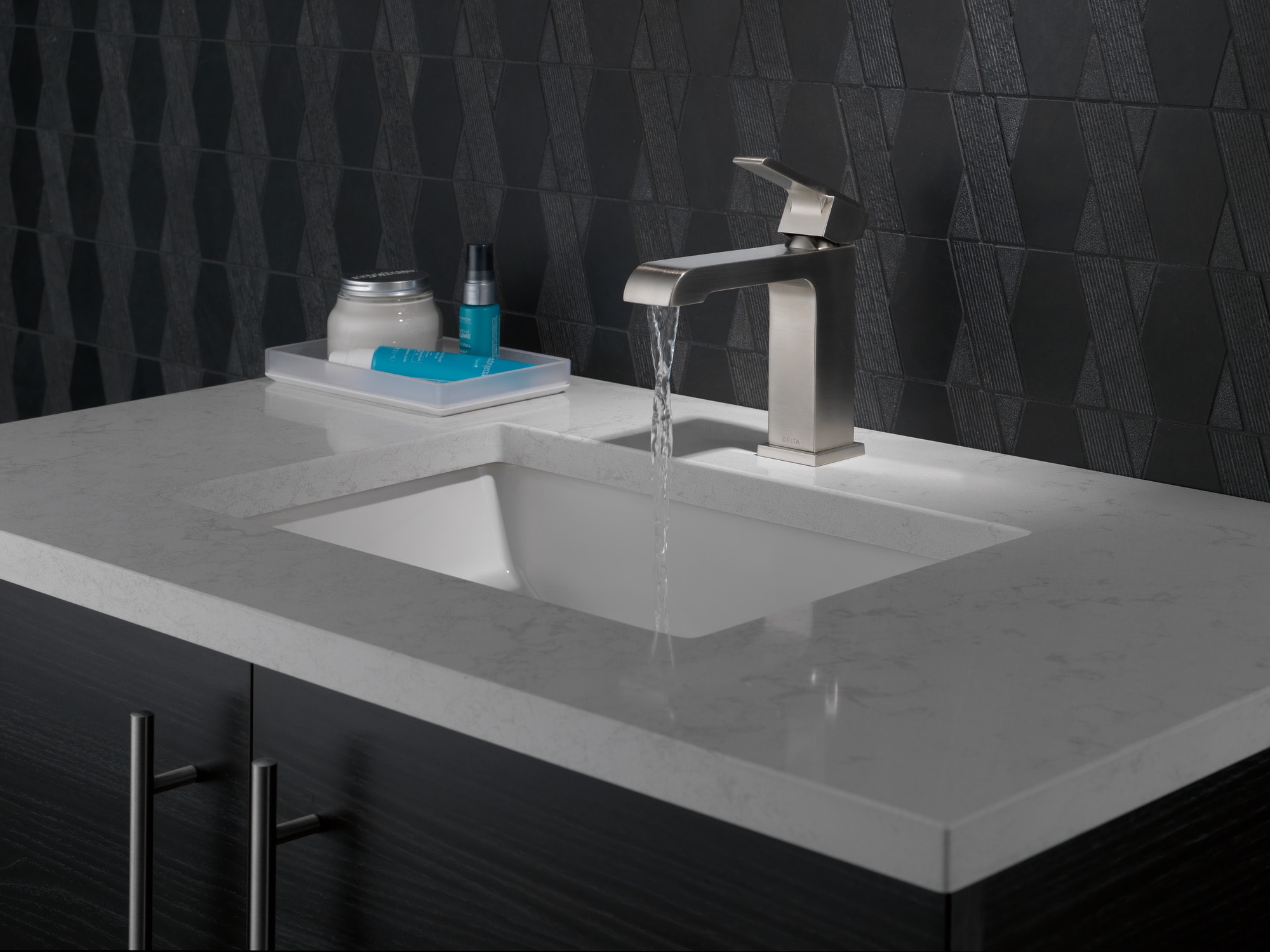 Delta 567LF-SSMPU Lavatory-Faucets - View #3