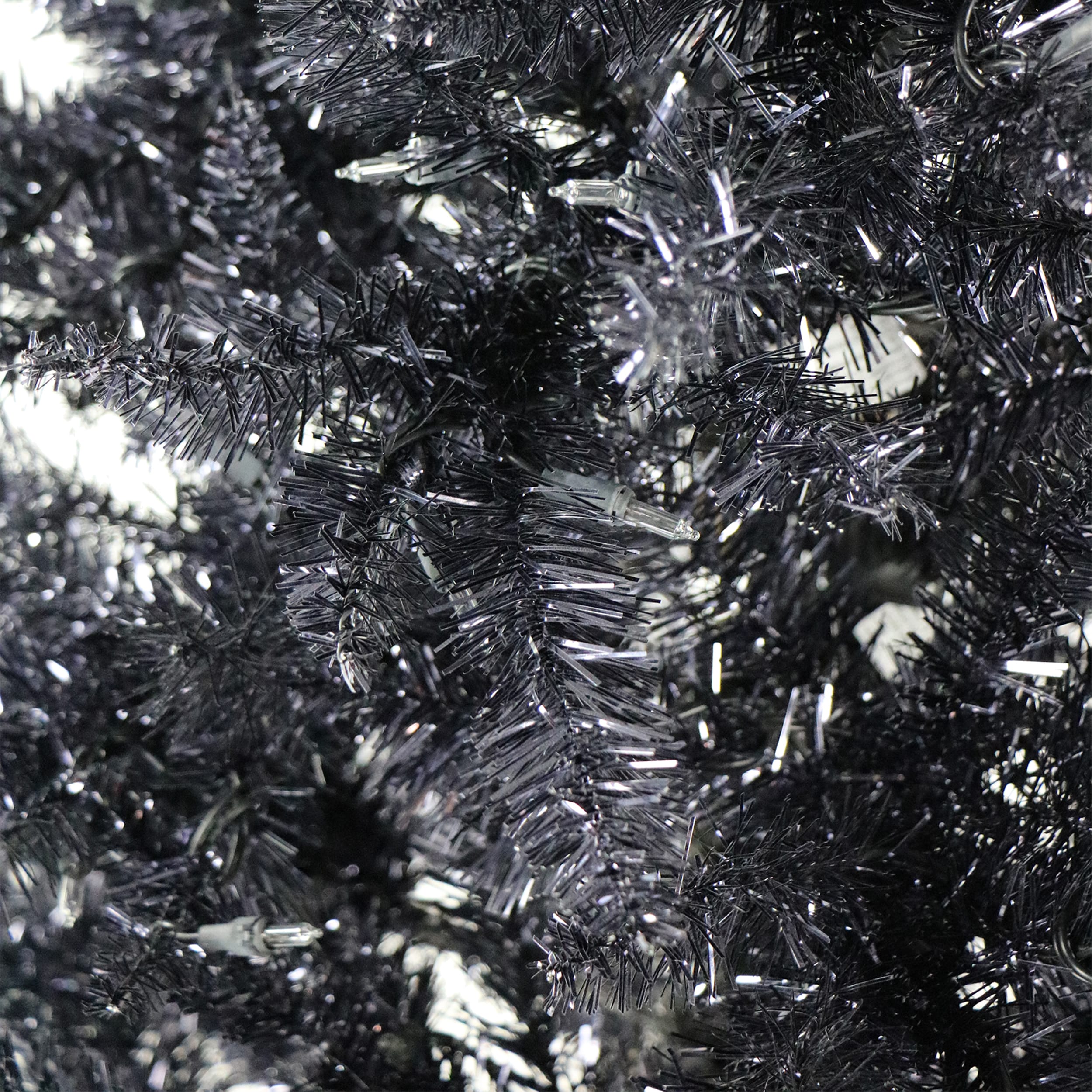 Fraser Hill Farm FFFT070-1BL Artificial-Christmas-Trees - View #5