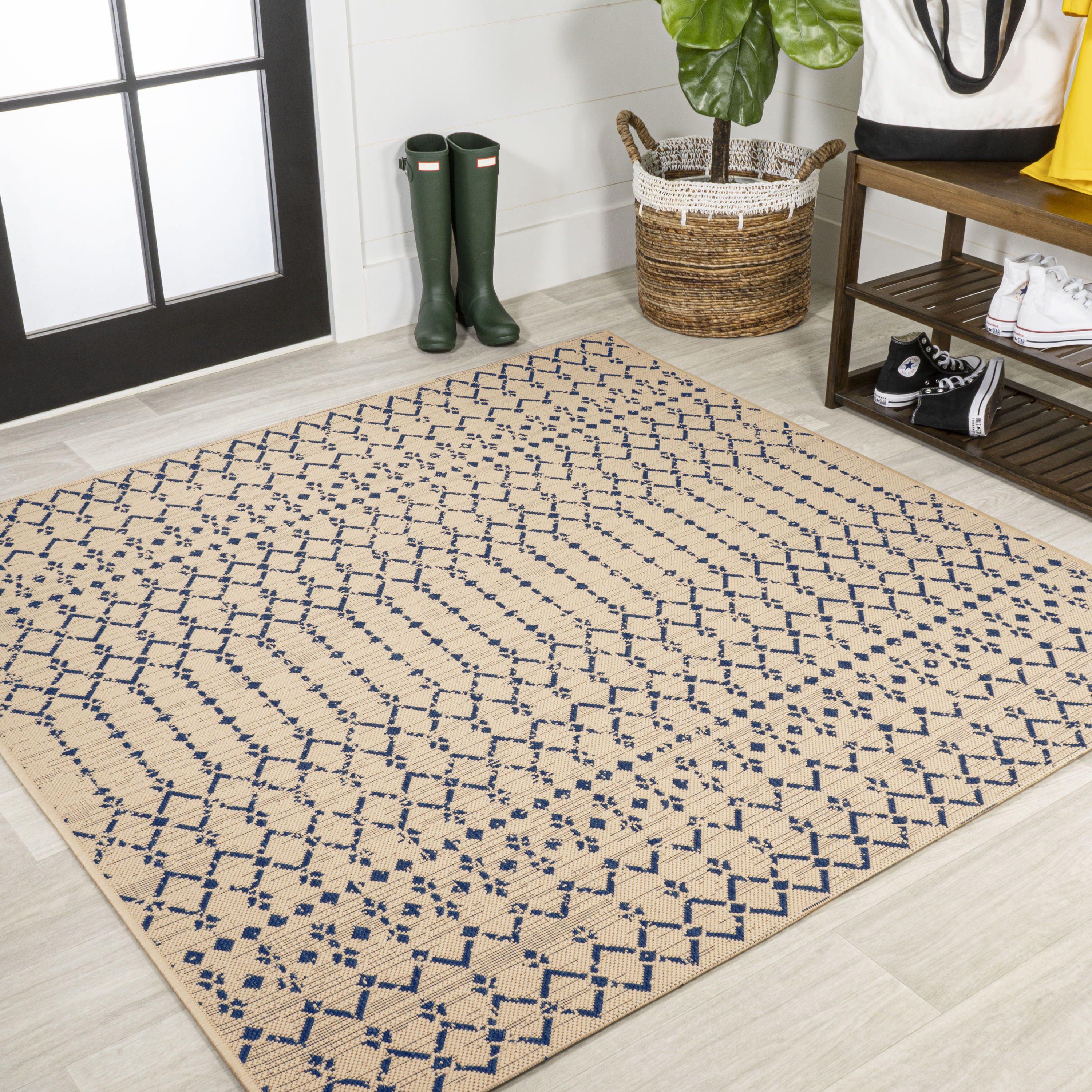 JONATHAN  Y SMB108H-4SQ SANTA MONICA Ourika Moroccan Geometric Textured Weave 4 x 4 (ft) Polypropylene Beige/Navy Square Indoor Medallion Bohemian/Eclectic Area rug