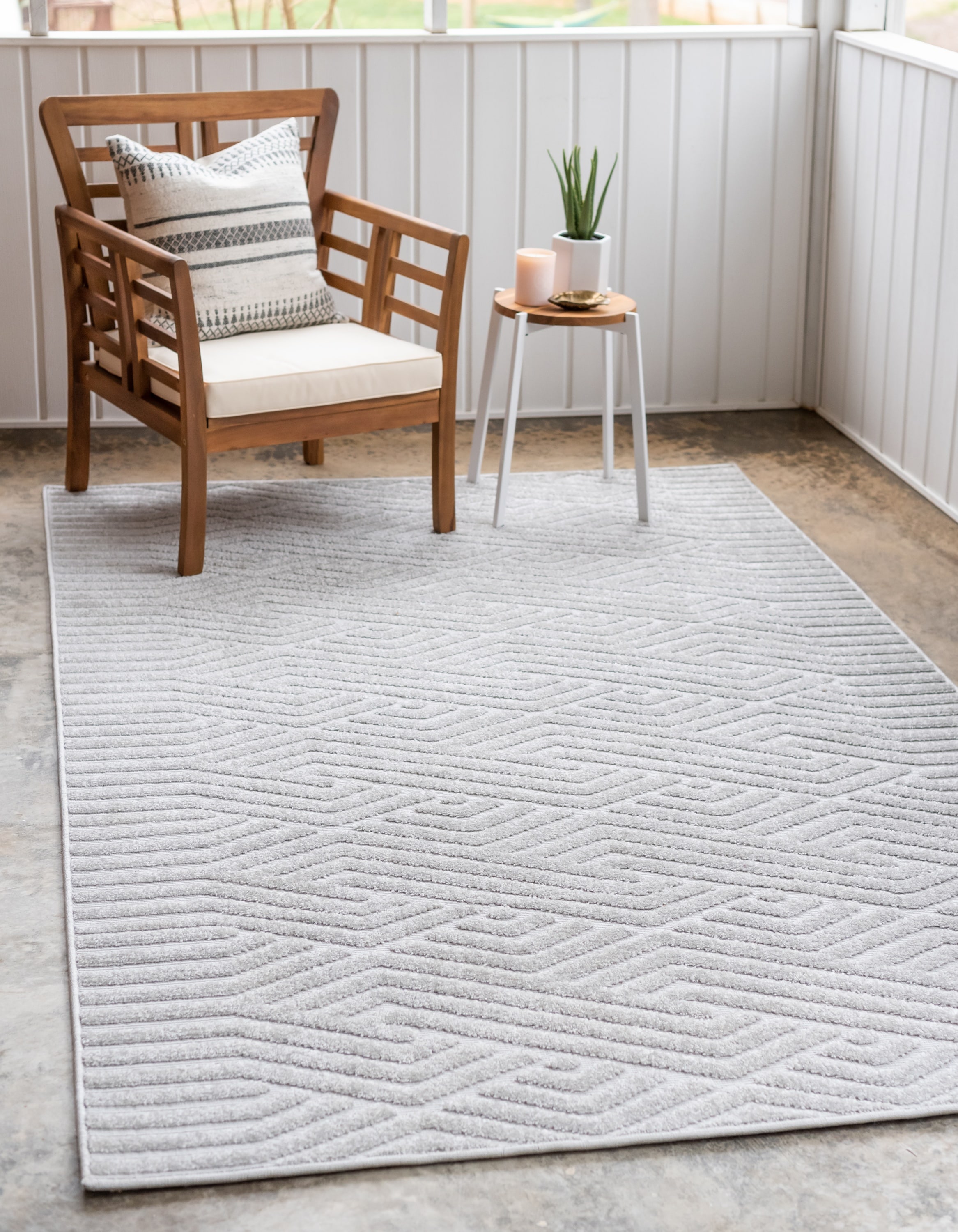 Unique Loom 3146279 Hudson Sabrina Soto Outdoor 4 x 6 (ft) Loomed Polypropylene Gray Rectangular Indoor/Outdoor Geometric French Country Area rug