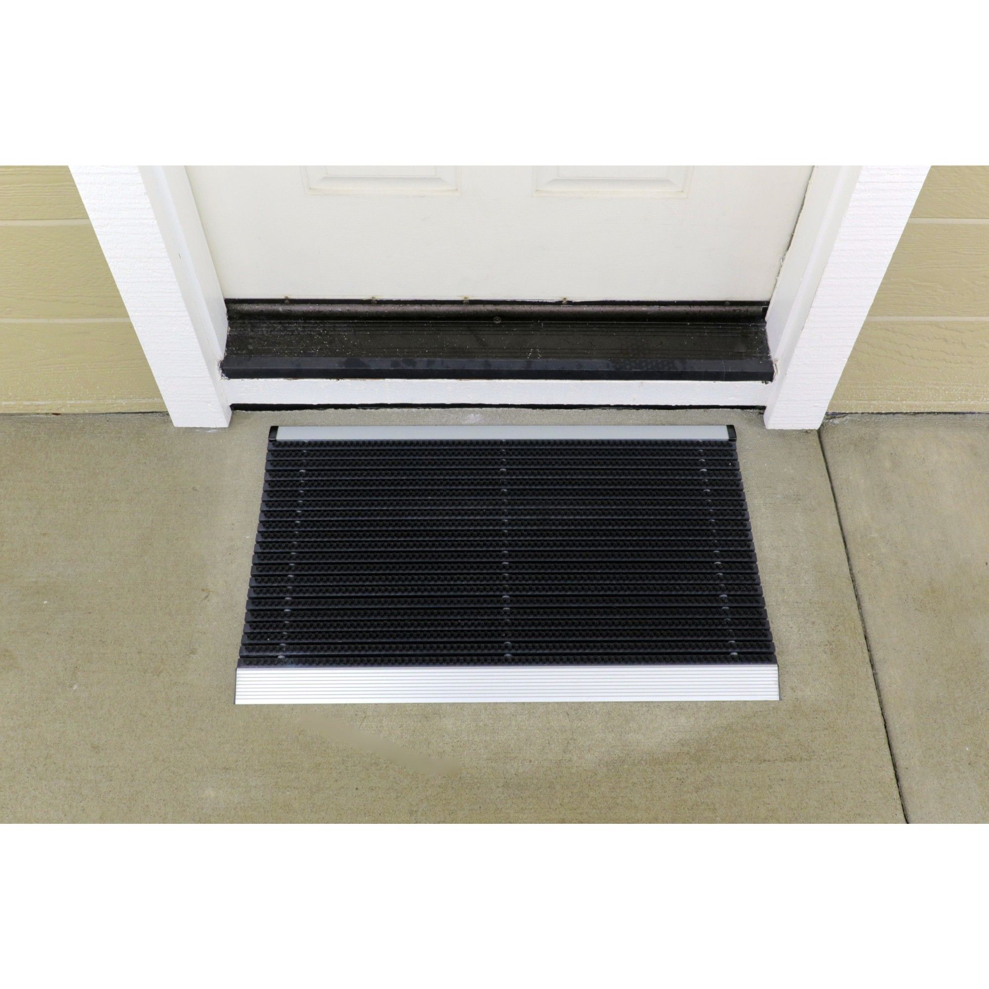 Matter Surfaces 2-ft x 3-ft Black Rectangular Indoor or Outdoor Door Mat in  the Mats department at