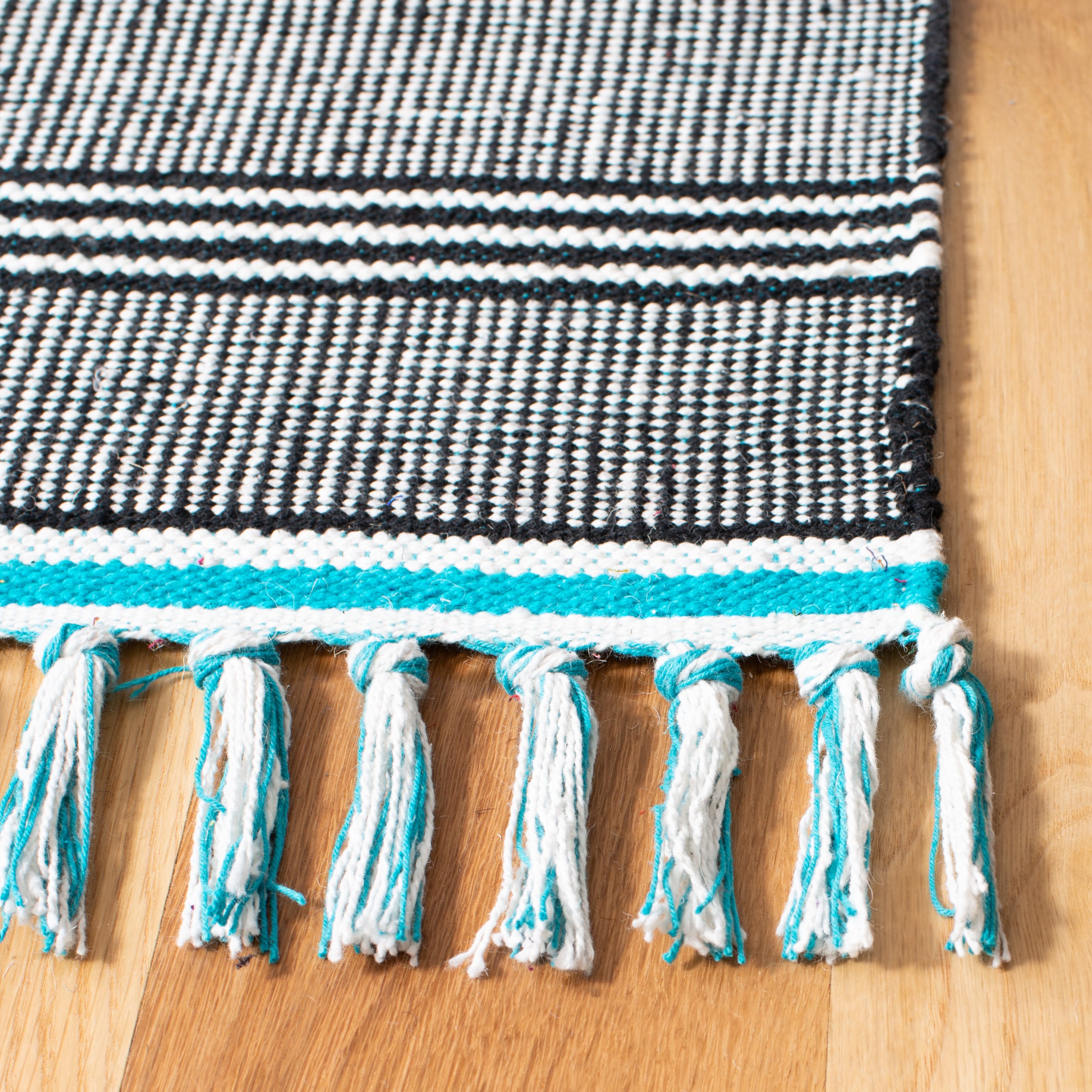 Safavieh MTK607E-3 rugs - View #3