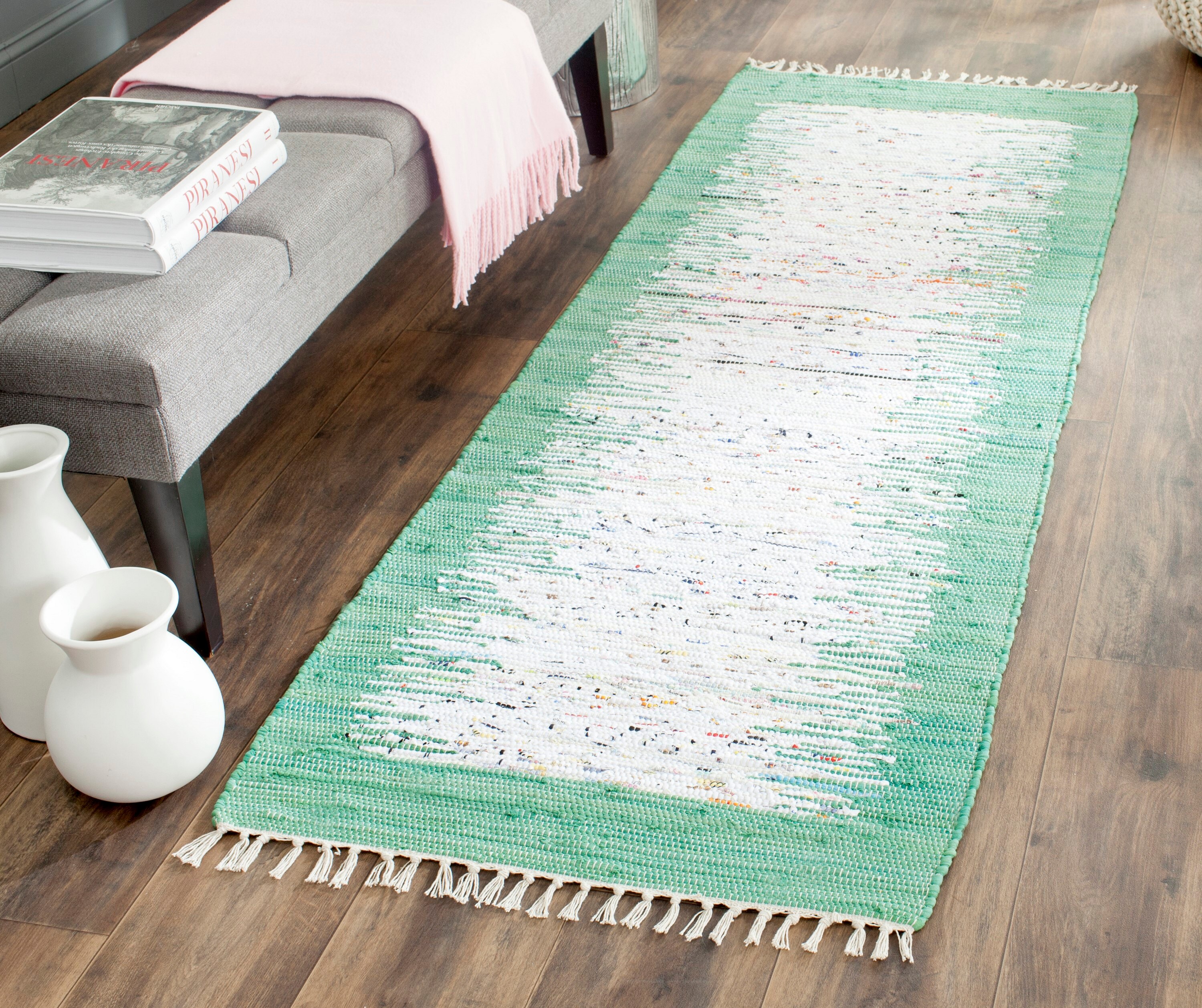 Safavieh MTK711D-27 Montauk Keeling 2 x 7 (ft) Cotton Ivory/Sea Green Rectangular Indoor Border Coastal Runner rug