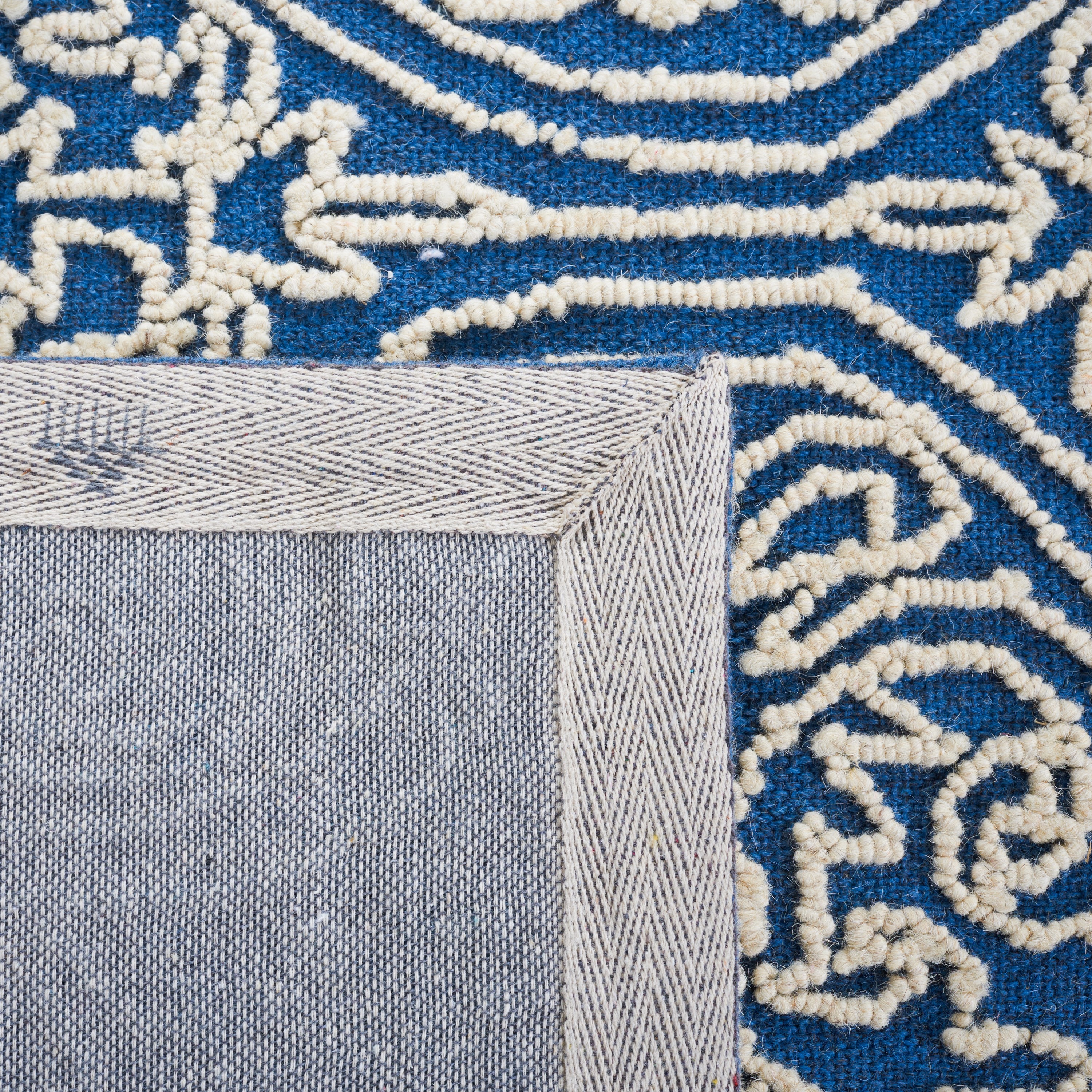 Safavieh TRC101B-24 rugs - View #7