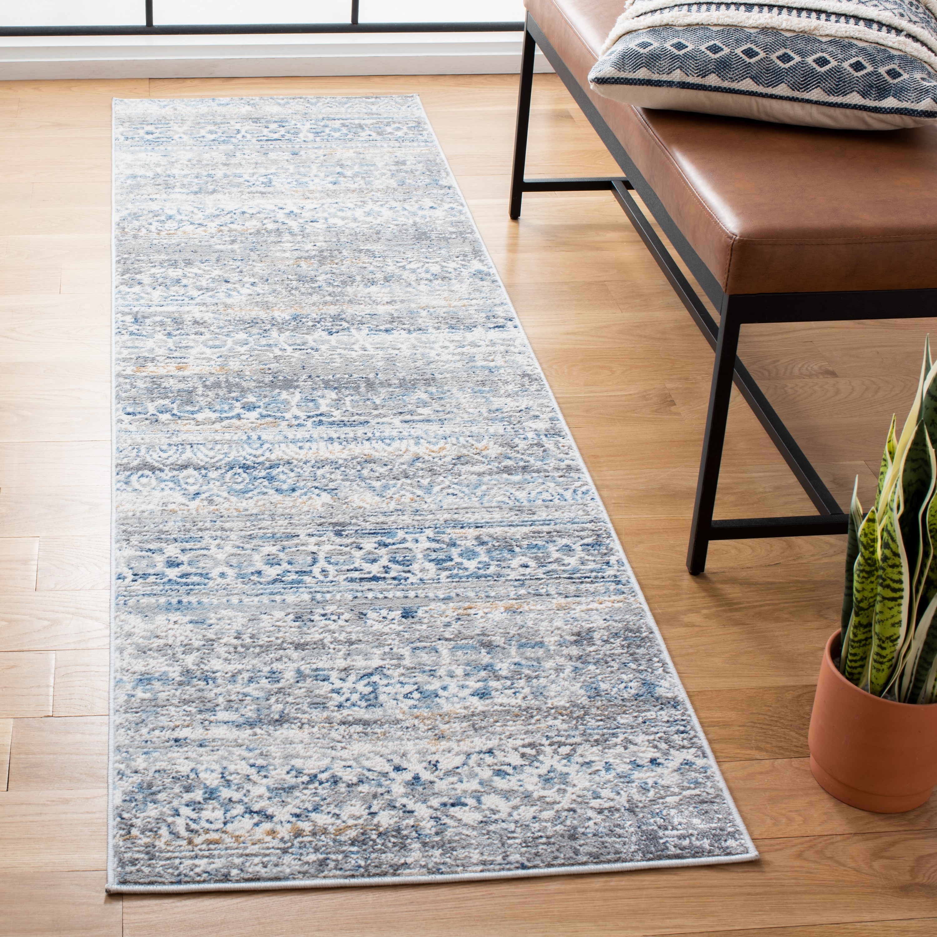 Safavieh ALA484F-28 Amelia Hinako 2 x 8 (ft) Loomed Synthetic Gray/Blue Rectangular Indoor Floral/Botanical Vintage Runner rug