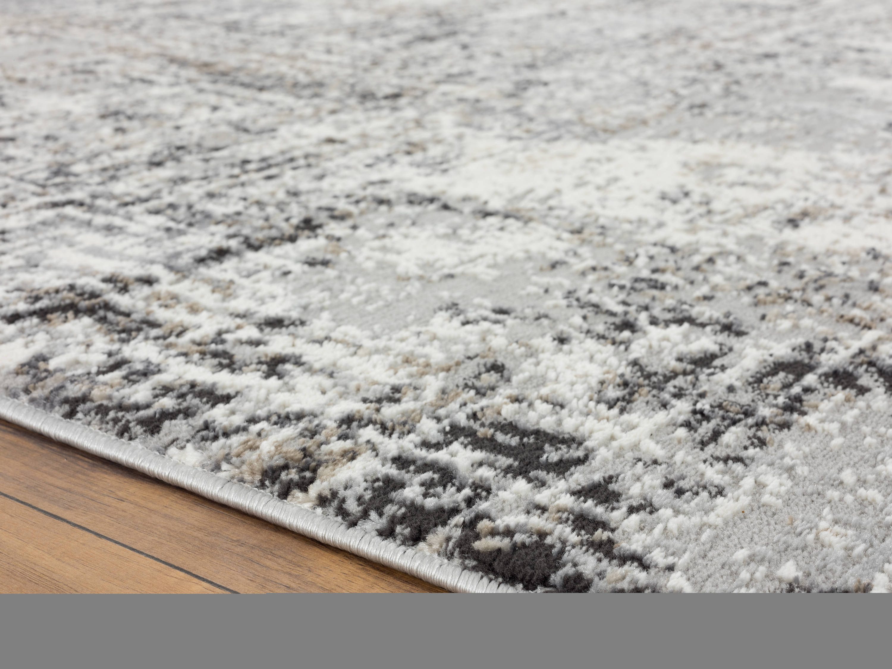 United Weavers Of America 4535 10277 88R rugs - View #9