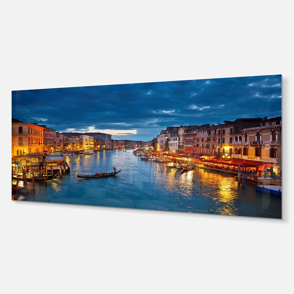 Designart 12-in H x 28-in W Cityscape Metal Print in the Wall Art ...