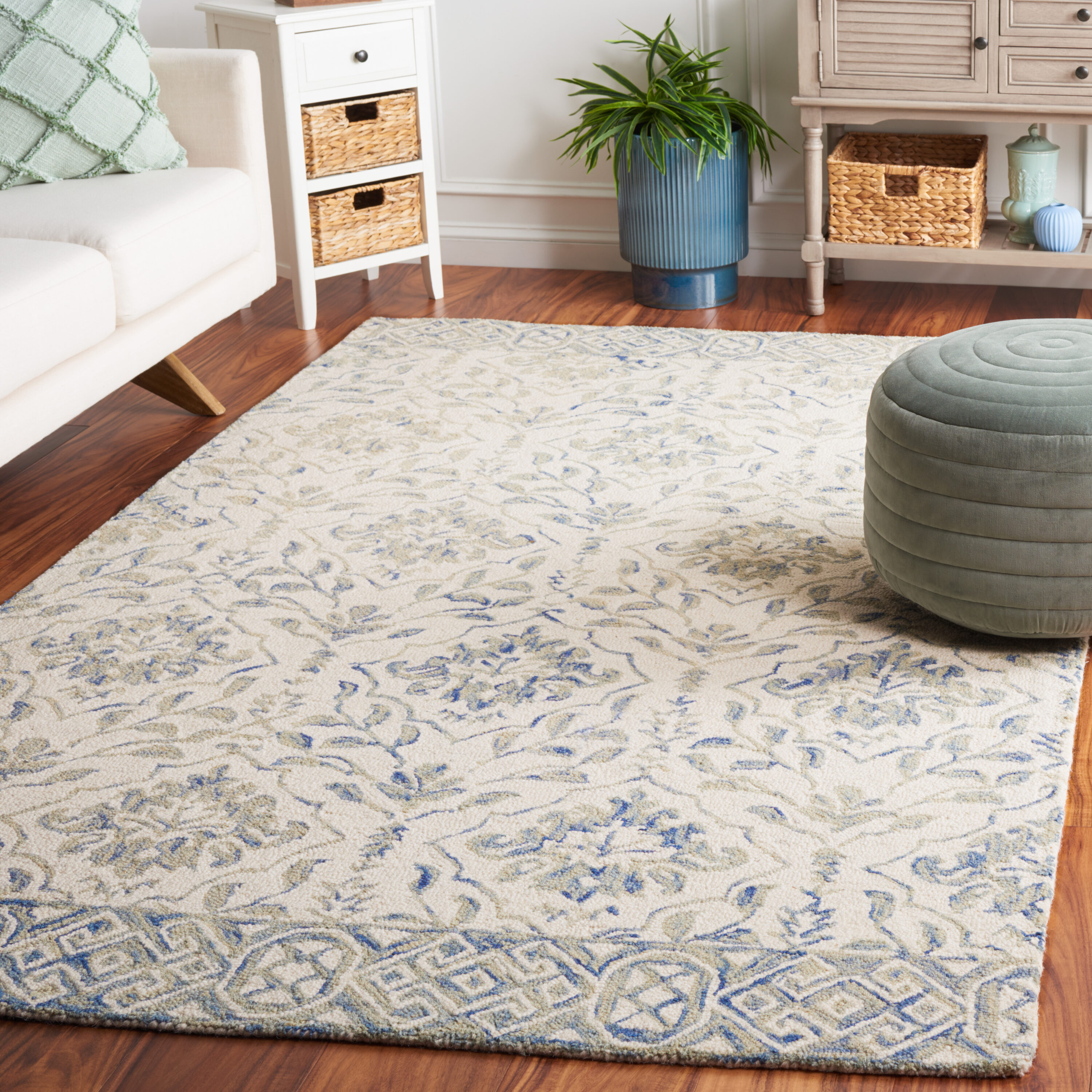  Dip Dye 901 Light Blue/Ivory Traditional 4ft x 6ft Small Rectangle Rug
