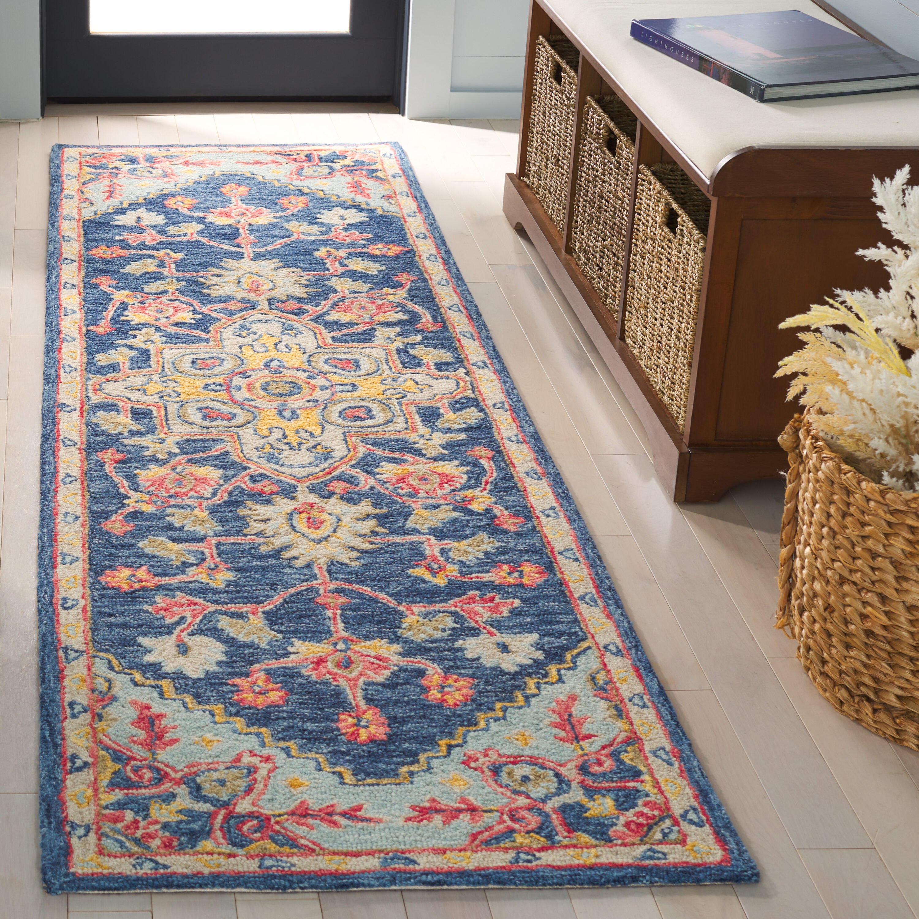  Metro 728 Navy/Beige Traditional 2ft-3in x 8ft Runner Rug