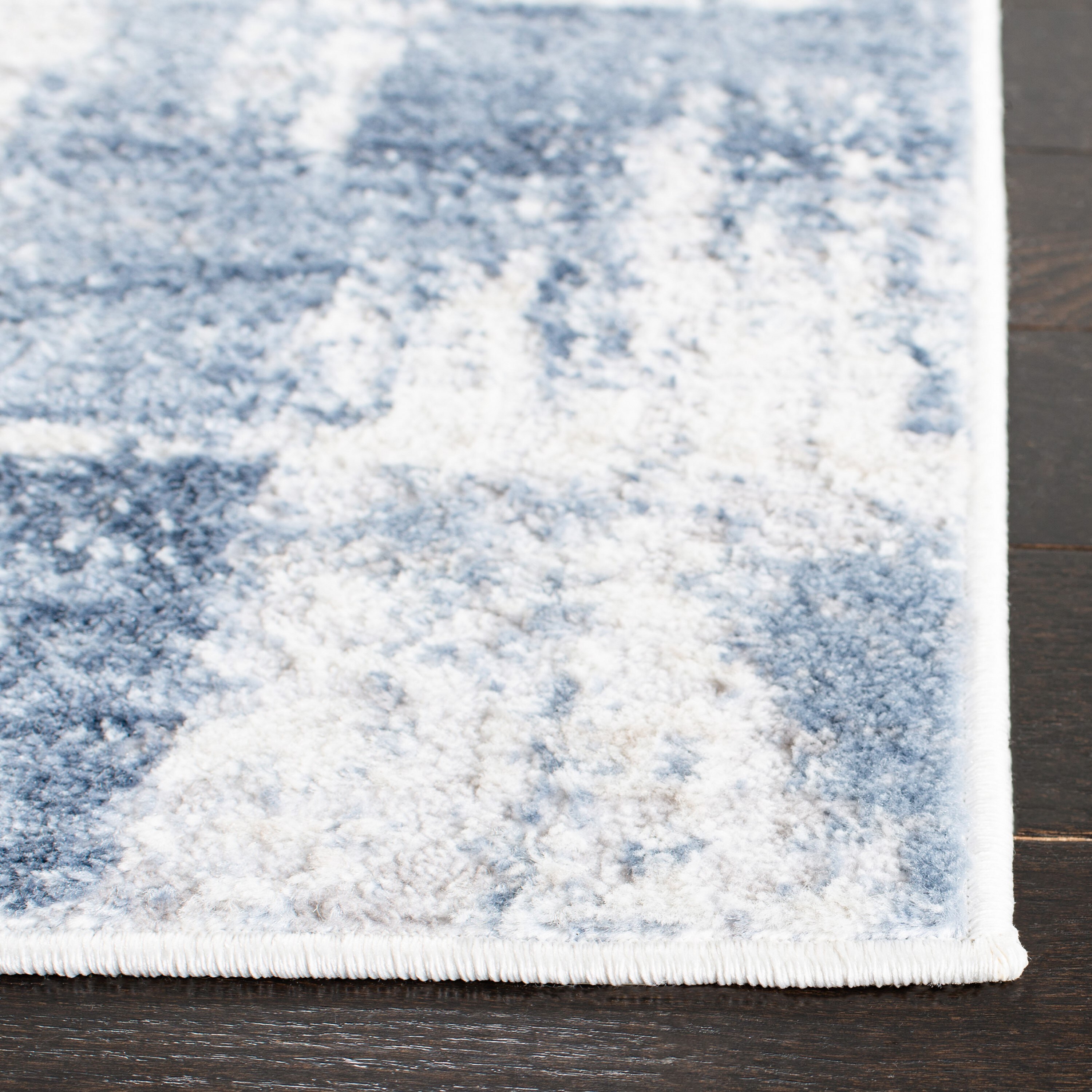 Safavieh ALA786A-8 rugs - View #3