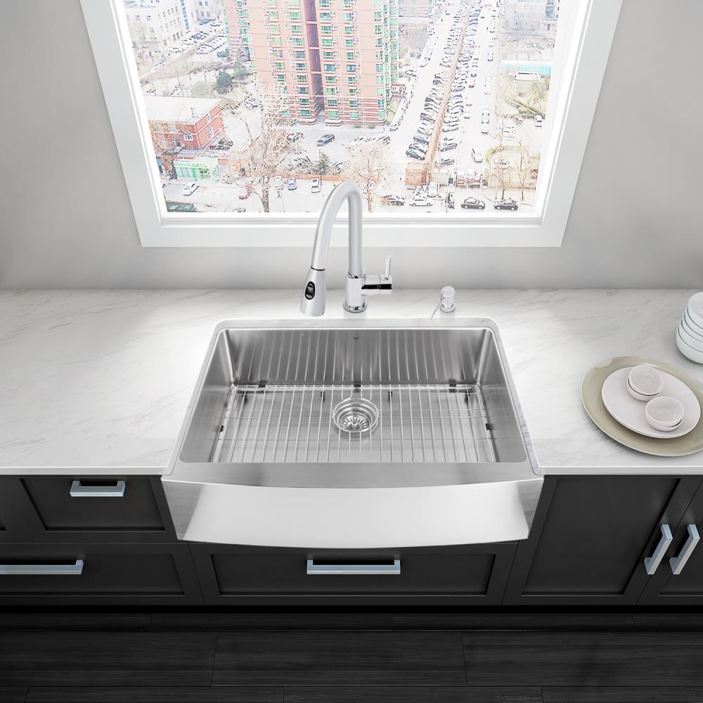 Vigo All-in-One 33 Farmhouse Stainless Steel Double Bowl Kitchen Sink and  Chrome Faucet Set 