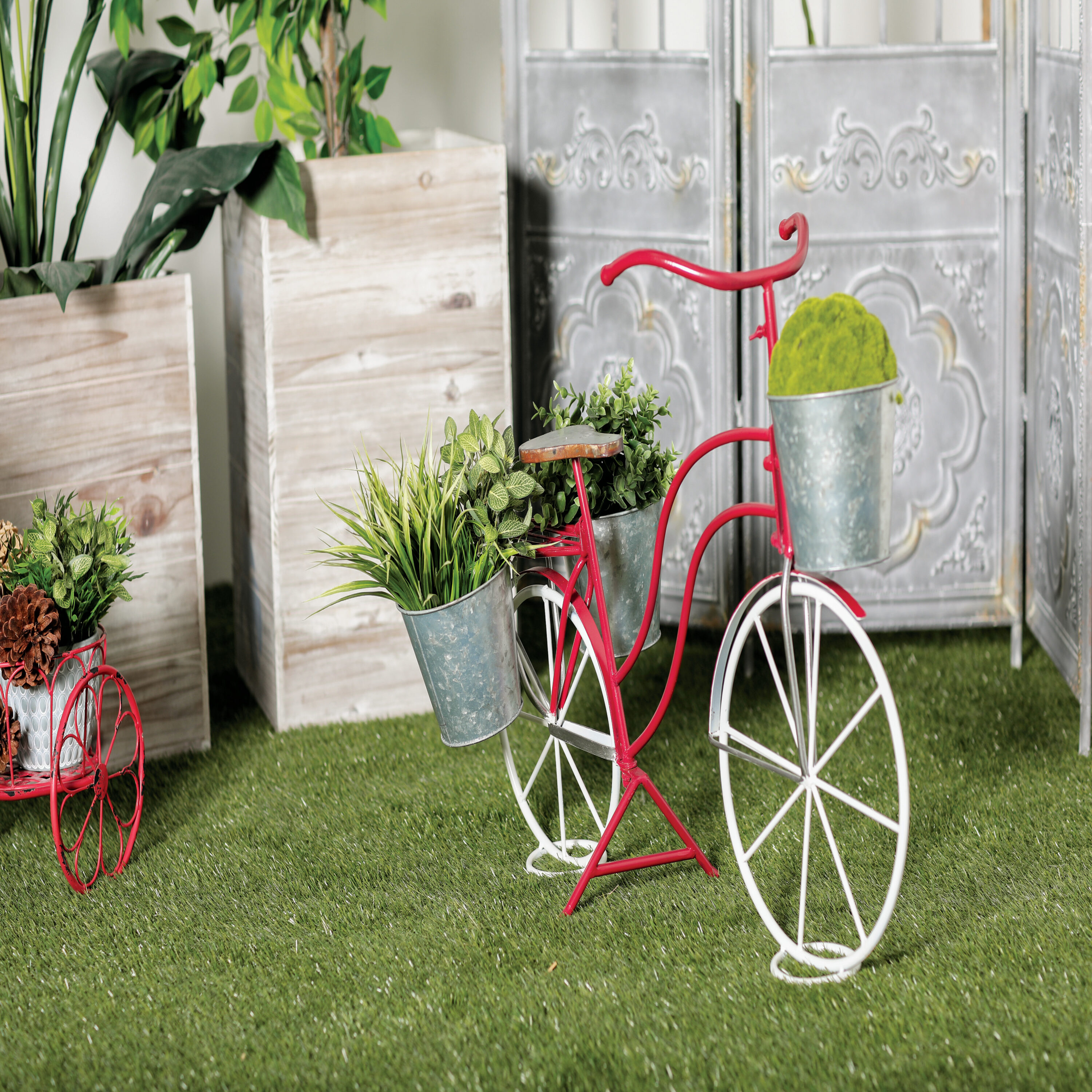 Grayson Lane 36766 23-in H x 31-in W Red Bicycle with Basket Indoor/Outdoor Novelty Steel Plant Stand