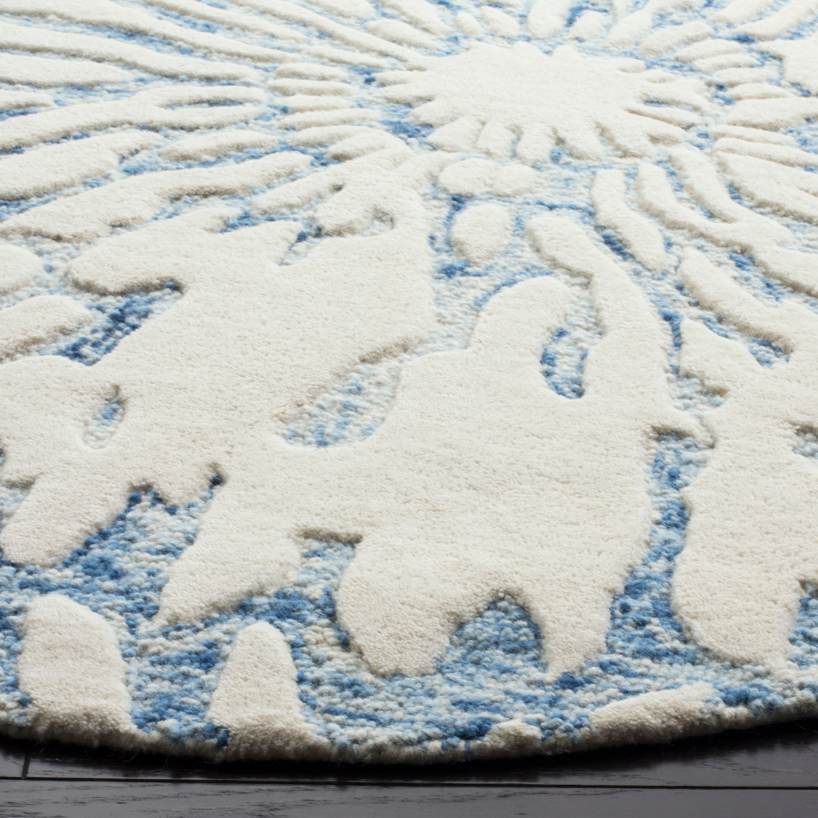 Safavieh BEL129B-5R rugs - View #3