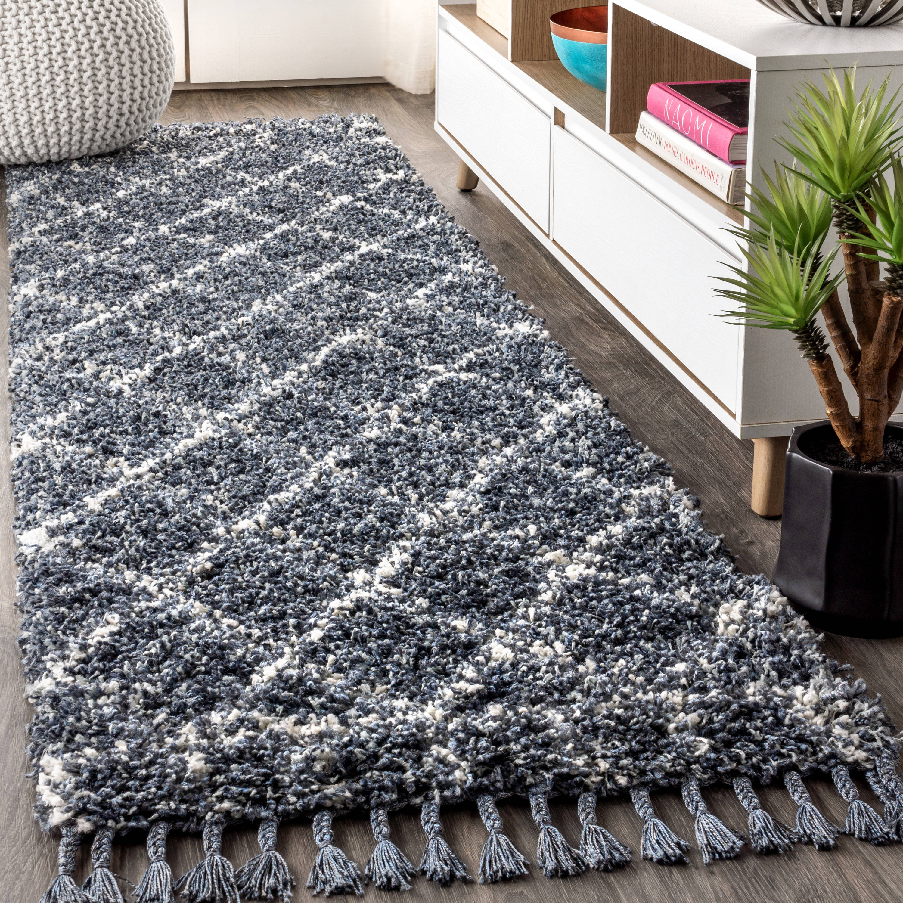 JONATHAN  Y MCR101A-28 Mercer Shag Plush Tassel 2 x 8 (ft) Loomed Polypropylene Blue/Cream Rectangular Indoor Distressed/Overdyed Mid-Century Modern Runner rug