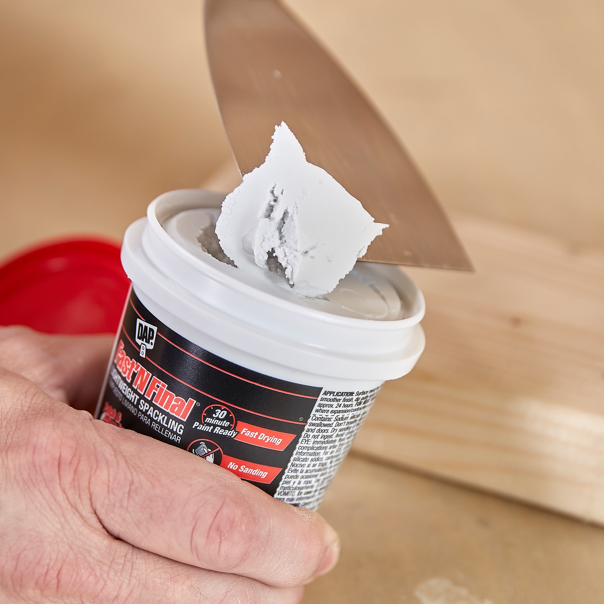 DAP Fast 'N Final 8-oz Interior/Exterior White Spackling in the Patching   Spackling Compound department at