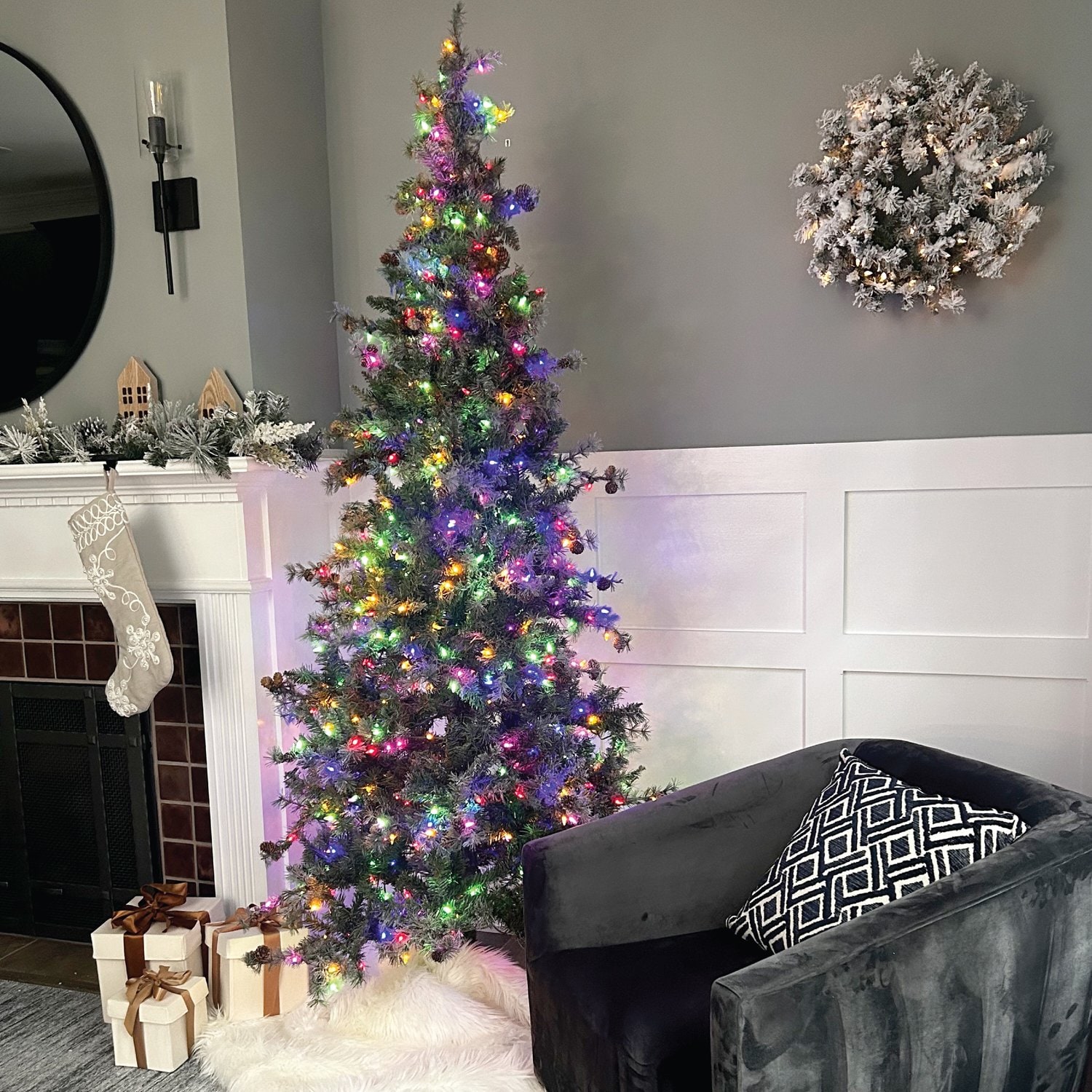 Fraser Hill Farm FFBF065-5SN Artificial-Christmas-Trees - View #13