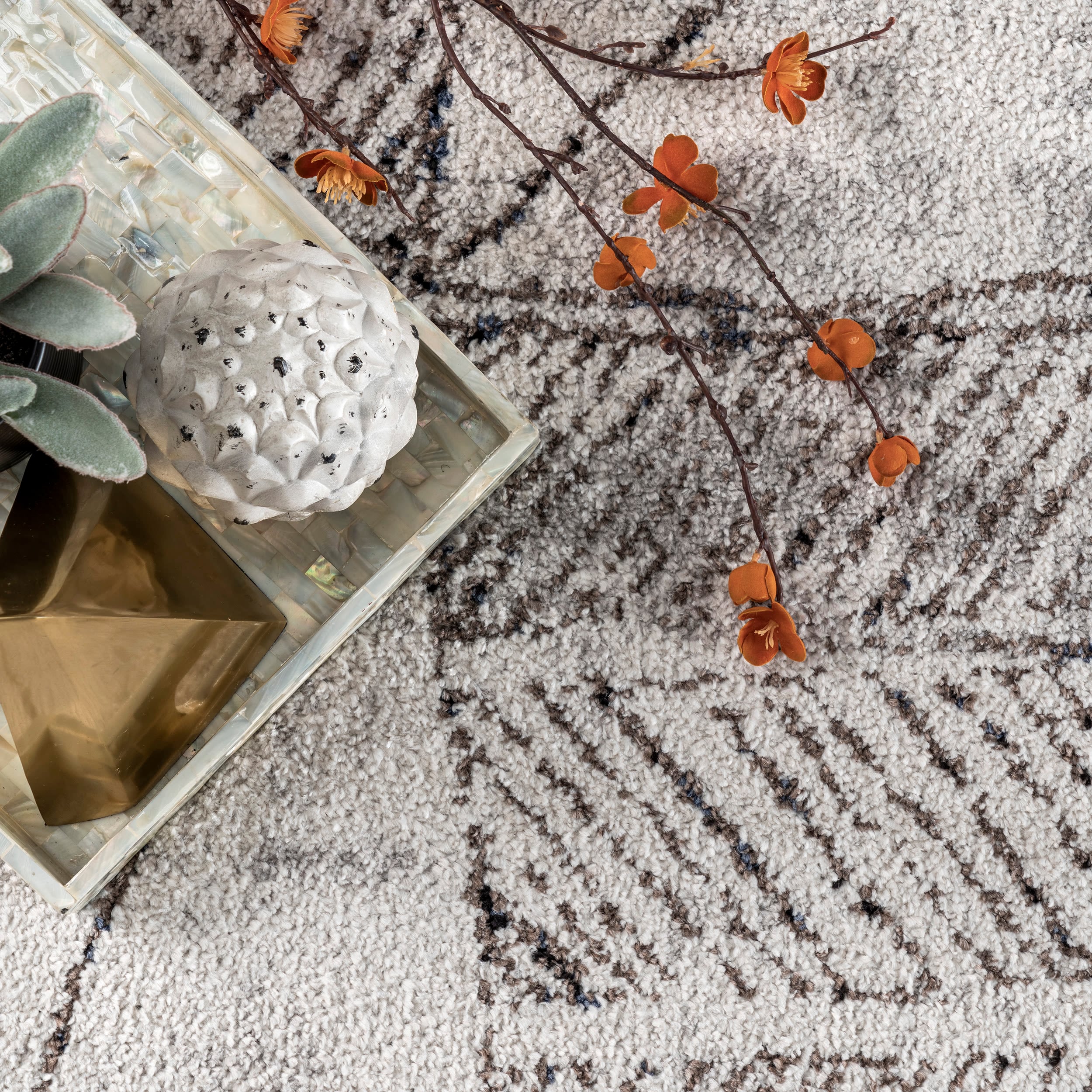 Luxurious Moroccan-Inspired 8' x 10' Geometric Cotton Area Rug