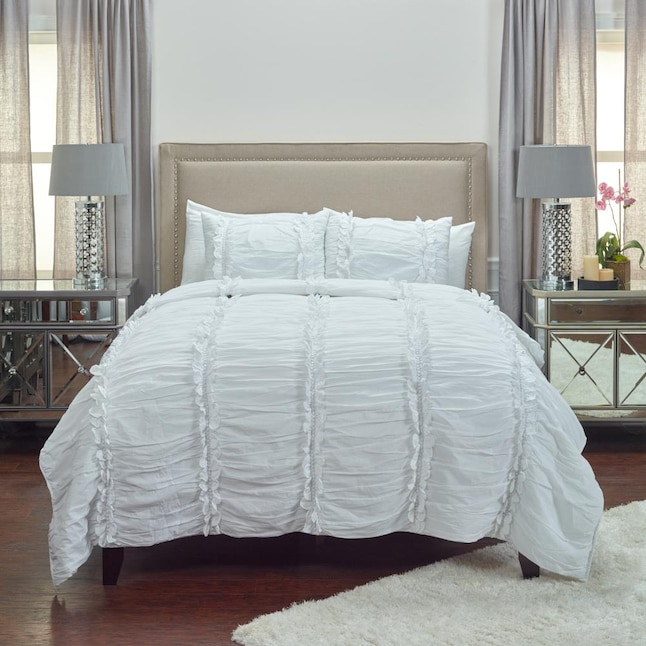 Rizzy Home Clementine White Queen Quilt White Solid Queen Quilt (Cotton ...