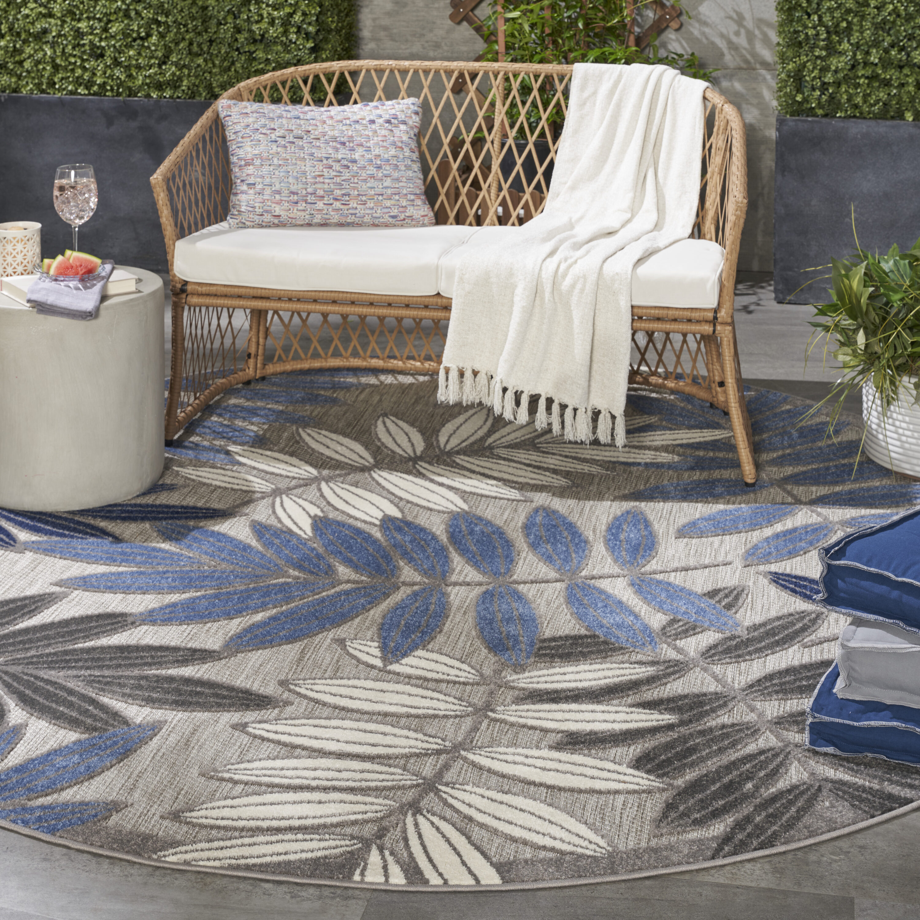 Nourison 99446762030 Aloha 8 x 8 (ft) Loomed Polypropylene Grey/blue Round Indoor/Outdoor Abstract Tropical Area rug
