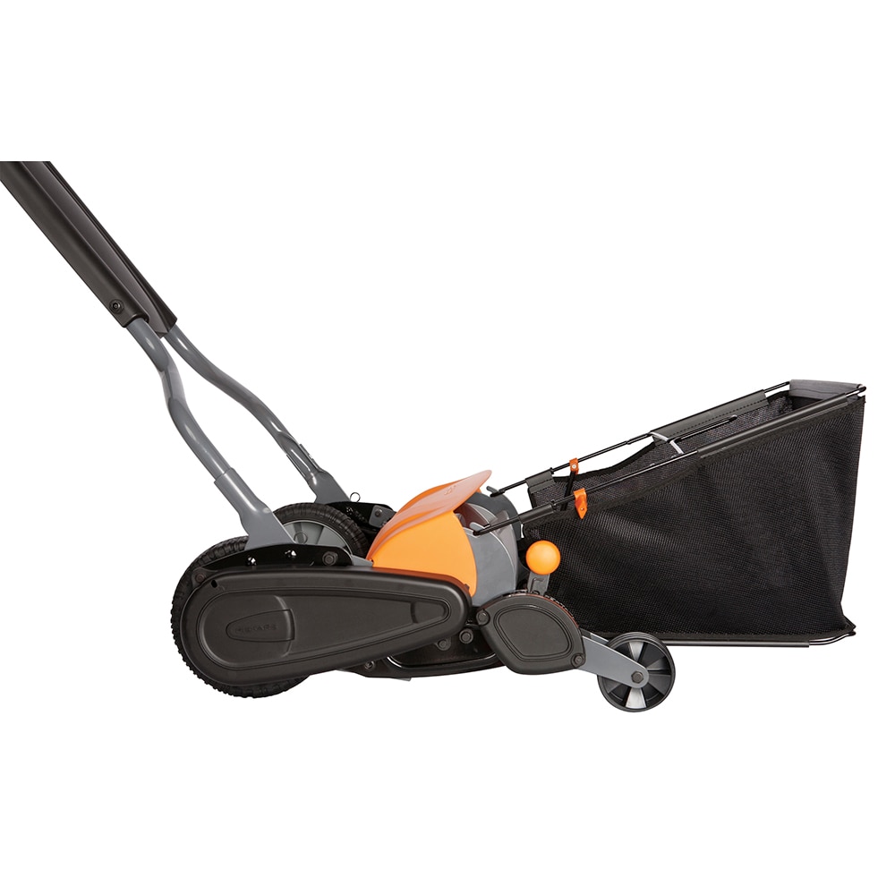 Fiskars StaySharp Series 1 Bagger for Walk-behind Mower (Fits 18-in Deck  Size) in the Lawn Mower Parts department at