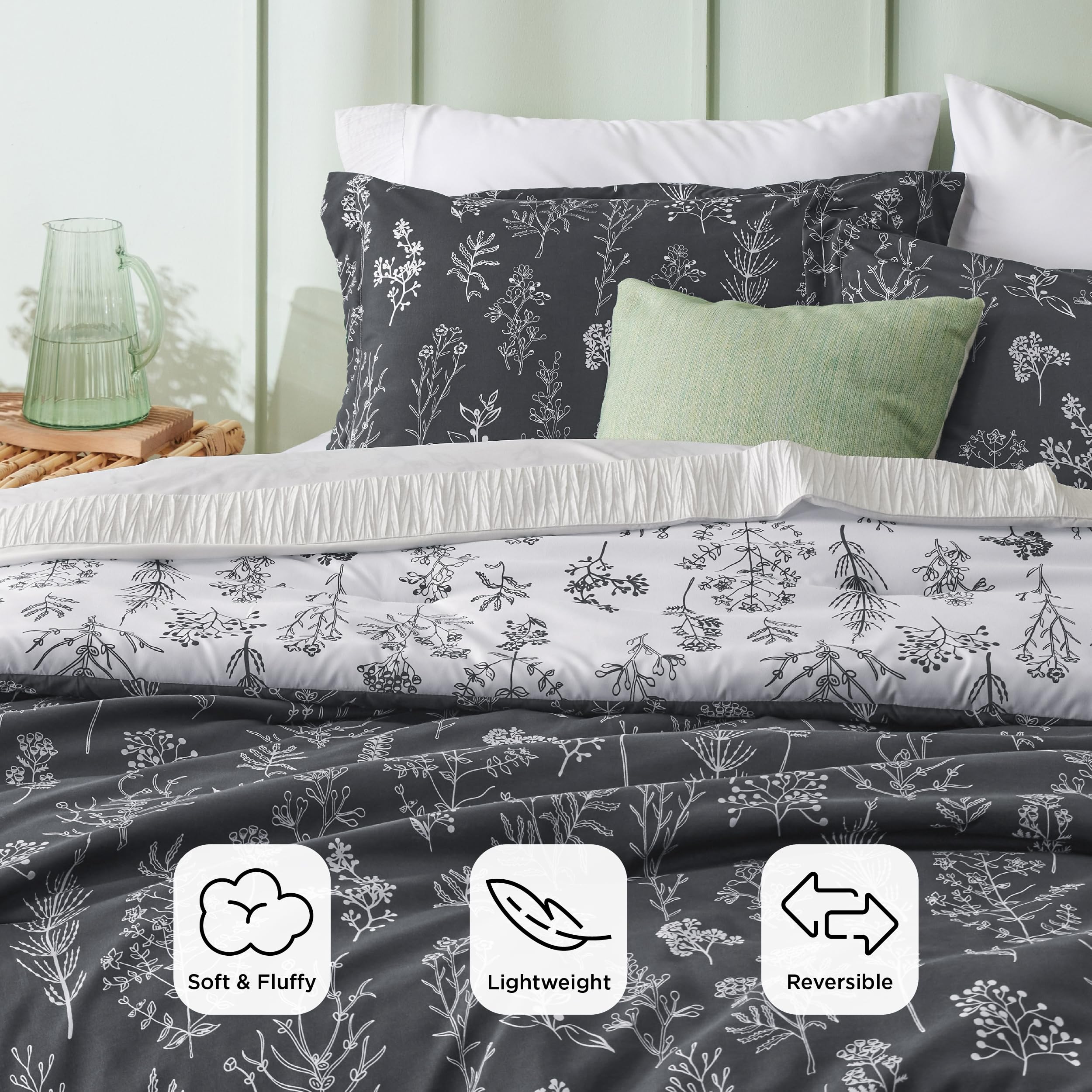 Bedsure 98x98 Oversized Queen 3-Piece Grey Plants Comforter Set in the ...