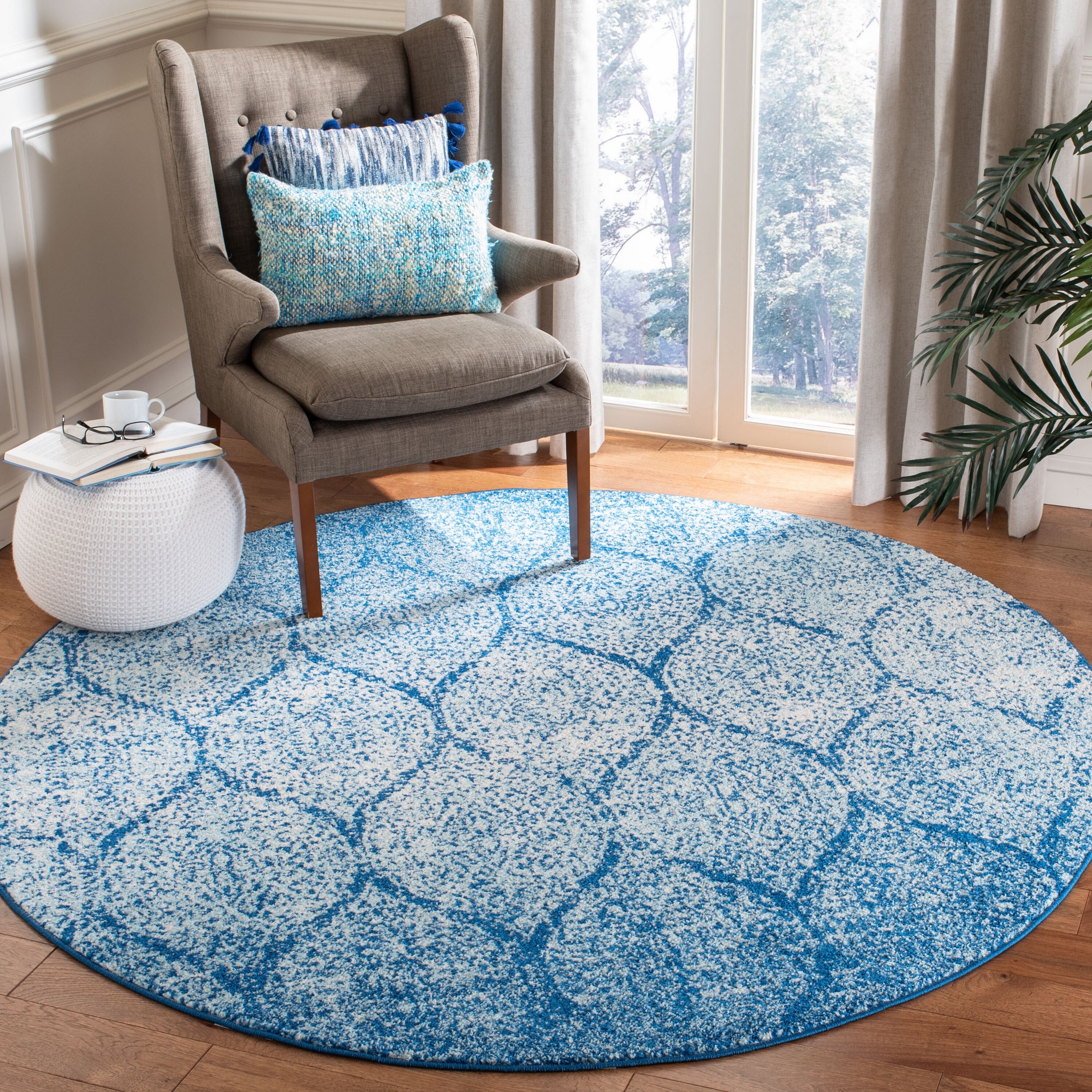 Safavieh MAD604N-7R Madison Westmont 7 x 7 (ft) Loomed Synthetic Navy/Blue Round Indoor Trellis Vintage Area rug