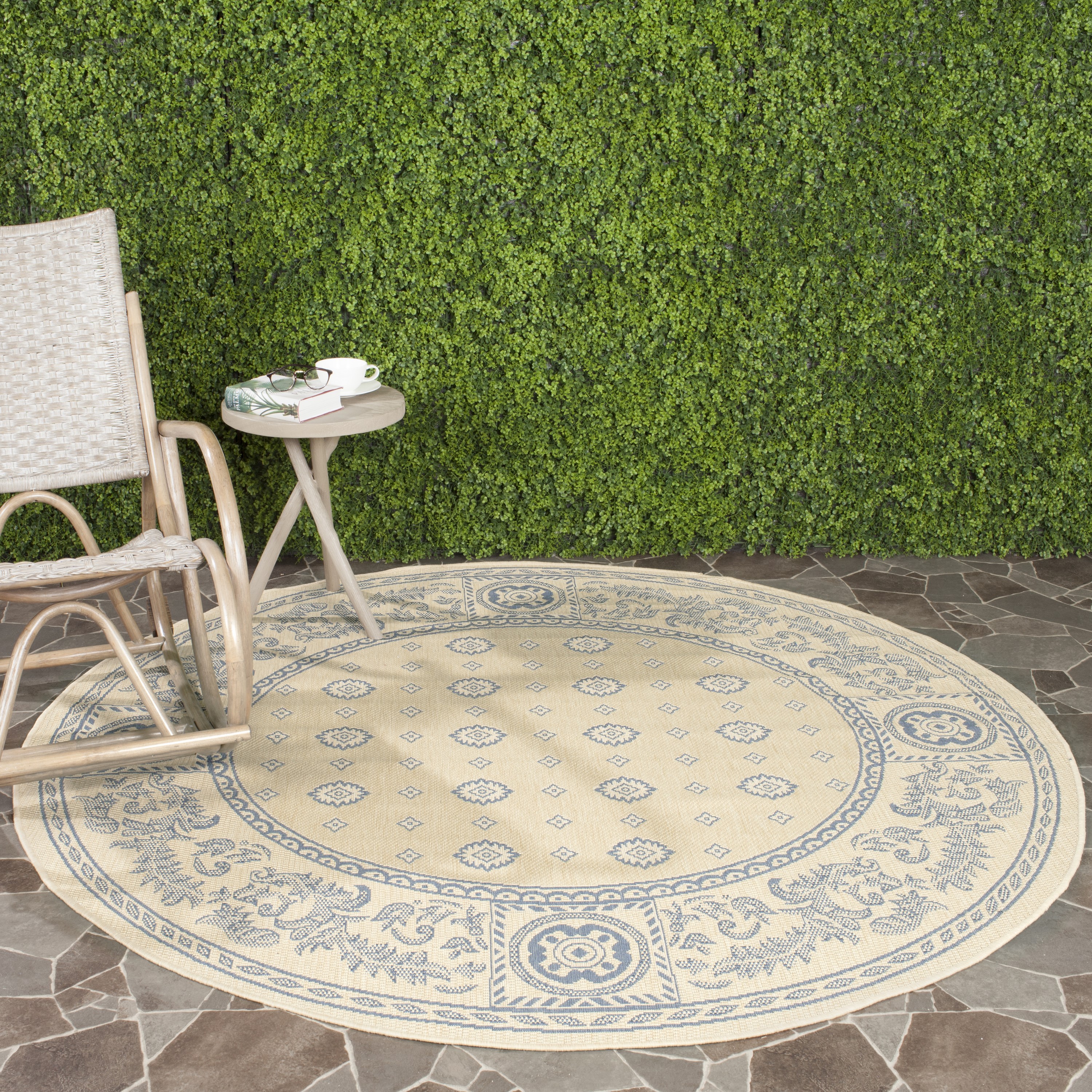 Safavieh CY1356-3101-7R Courtyard Essex 7 x 7 (ft) Loomed Polypropylene Natural/Blue Round Indoor/Outdoor Border Area rug
